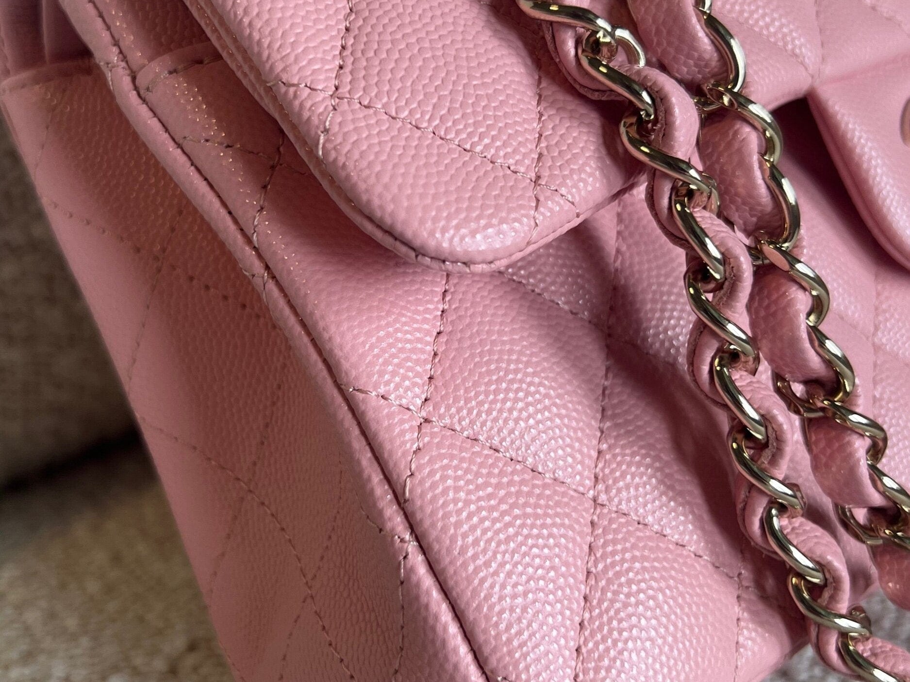 CHANEL Handbag 22C Sakura Pink Caviar Quilted Classic Flap Small LGHW - Redeluxe