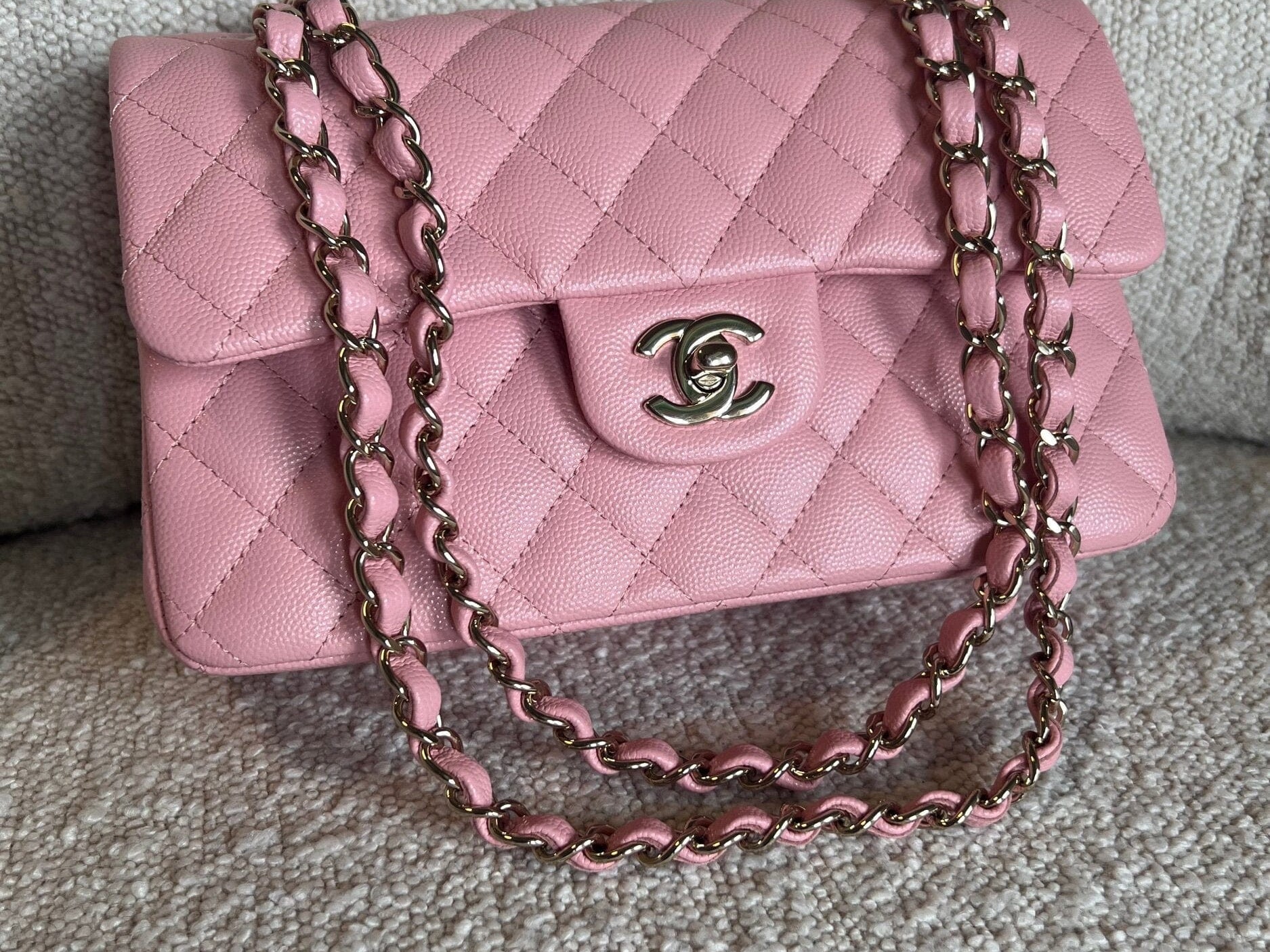 CHANEL Handbag 22C Sakura Pink Caviar Quilted Classic Flap Small LGHW - Redeluxe