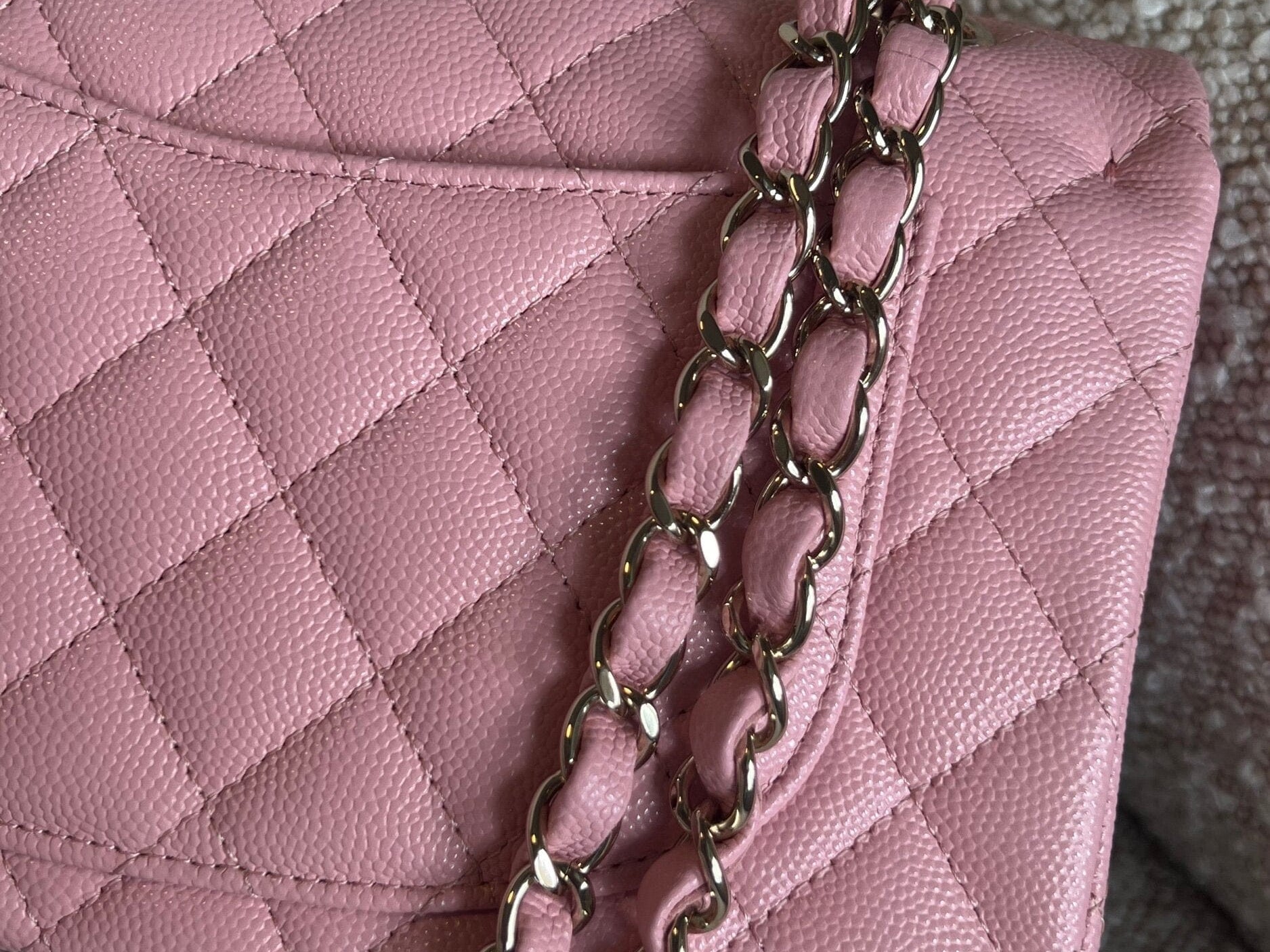 CHANEL Handbag 22C Sakura Pink Caviar Quilted Classic Flap Small LGHW - Redeluxe