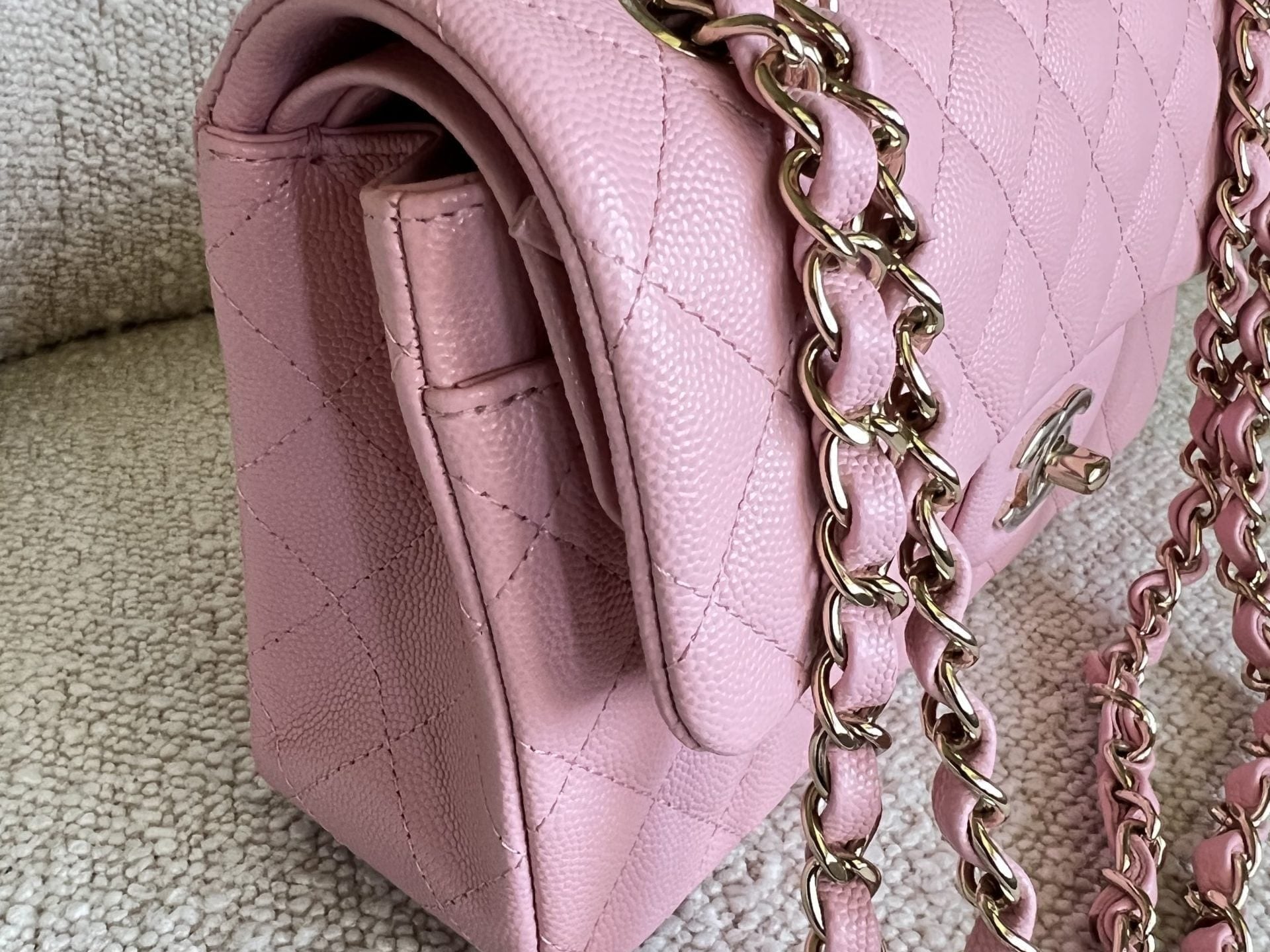 CHANEL Handbag 22C Sakura Pink Caviar Quilted Classic Flap Small LGHW - Redeluxe