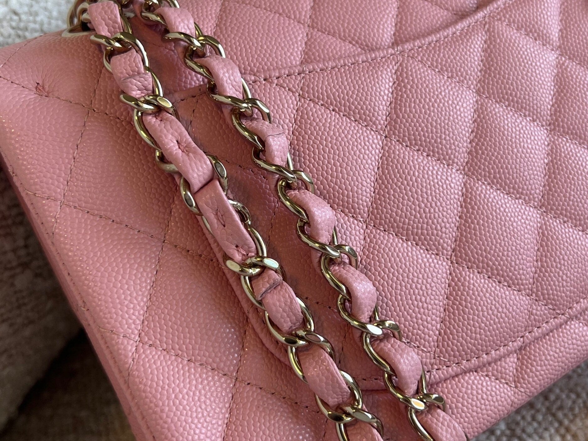CHANEL Handbag 22C Sakura Pink Caviar Quilted Classic Flap Small LGHW - Redeluxe