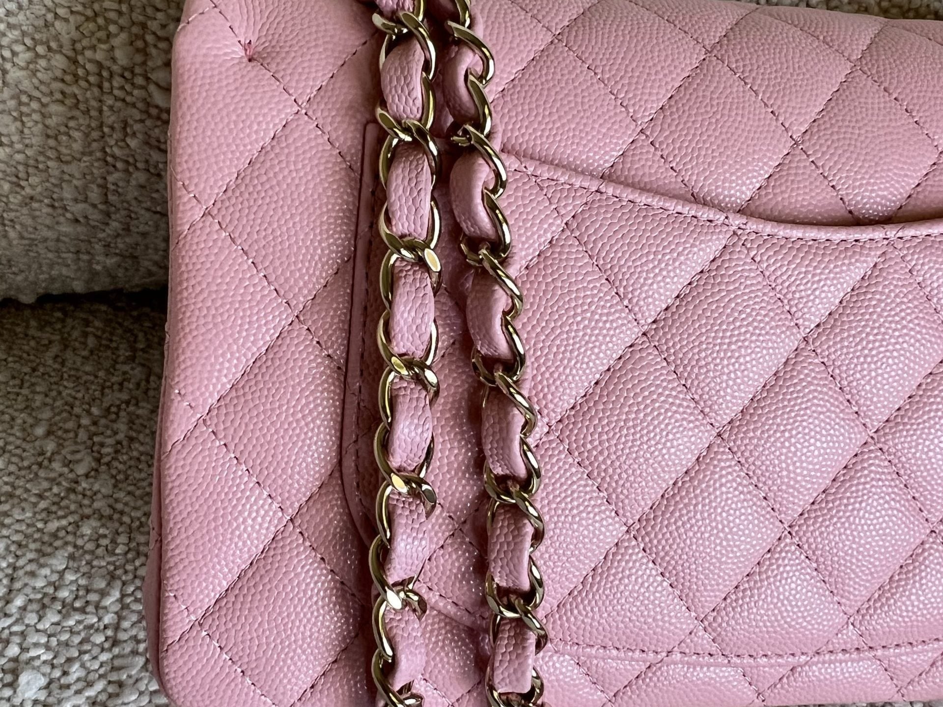 CHANEL Handbag 22C Sakura Pink Caviar Quilted Classic Flap Small LGHW - Redeluxe