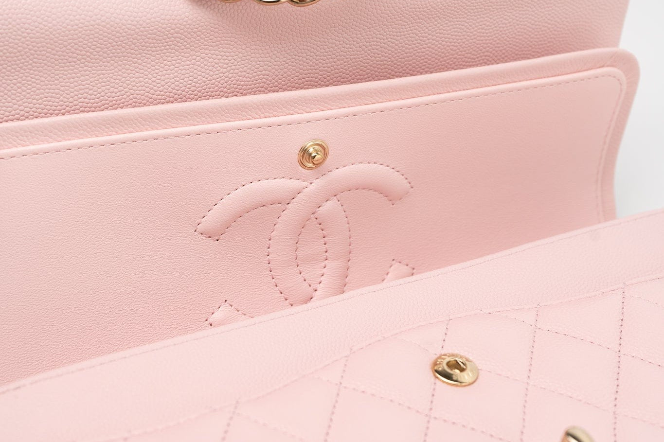 CHANEL Handbag 22S Light Pink Caviar Quilted Classic Flap Medium LGHW - Redeluxe