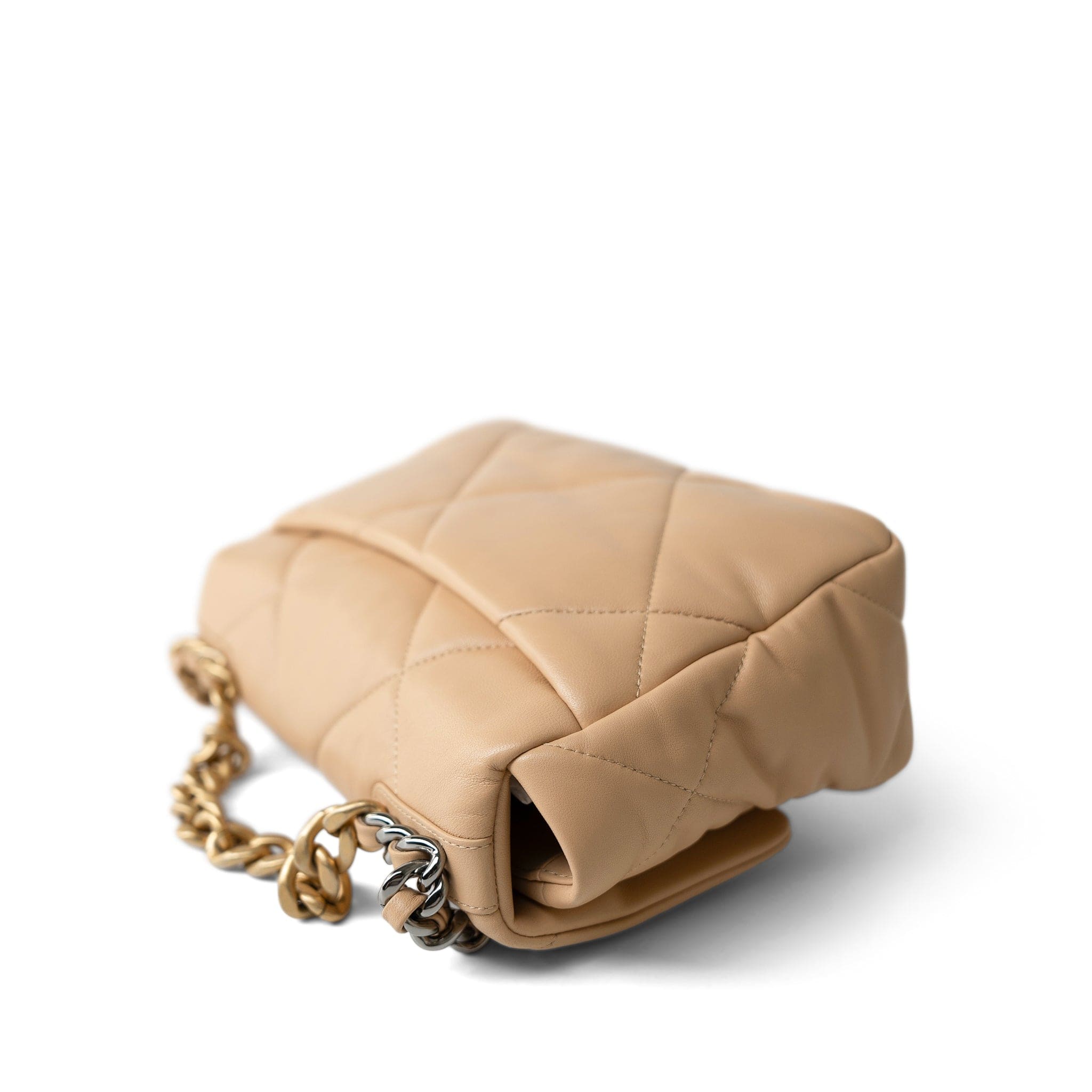 CHANEL Handbag Beige 22C Beige Clair Lambskin Quilted 19 Flap Small Mixed Hardware - Redeluxe