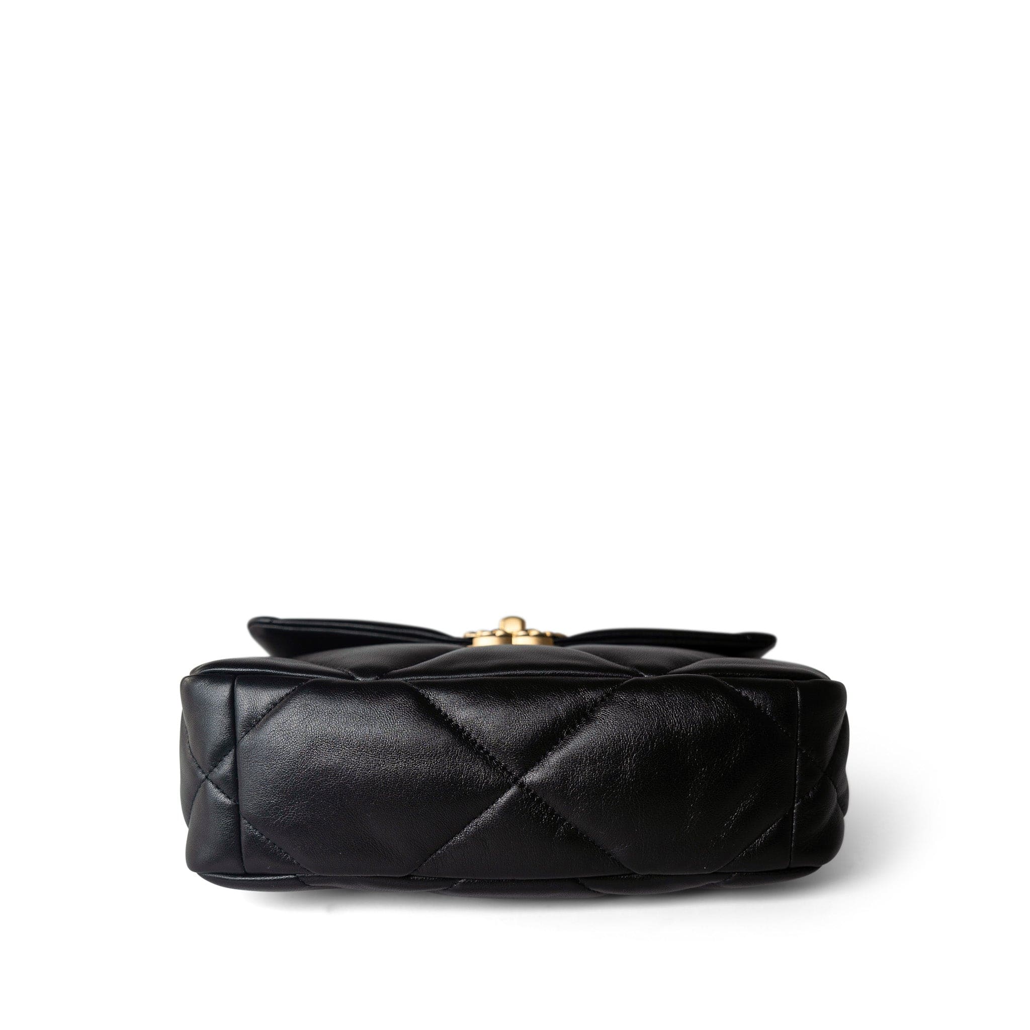 CHANEL Handbag Black 21P Black Lambskin Quilted 19 Flap Small Mixed Hardware - Redeluxe