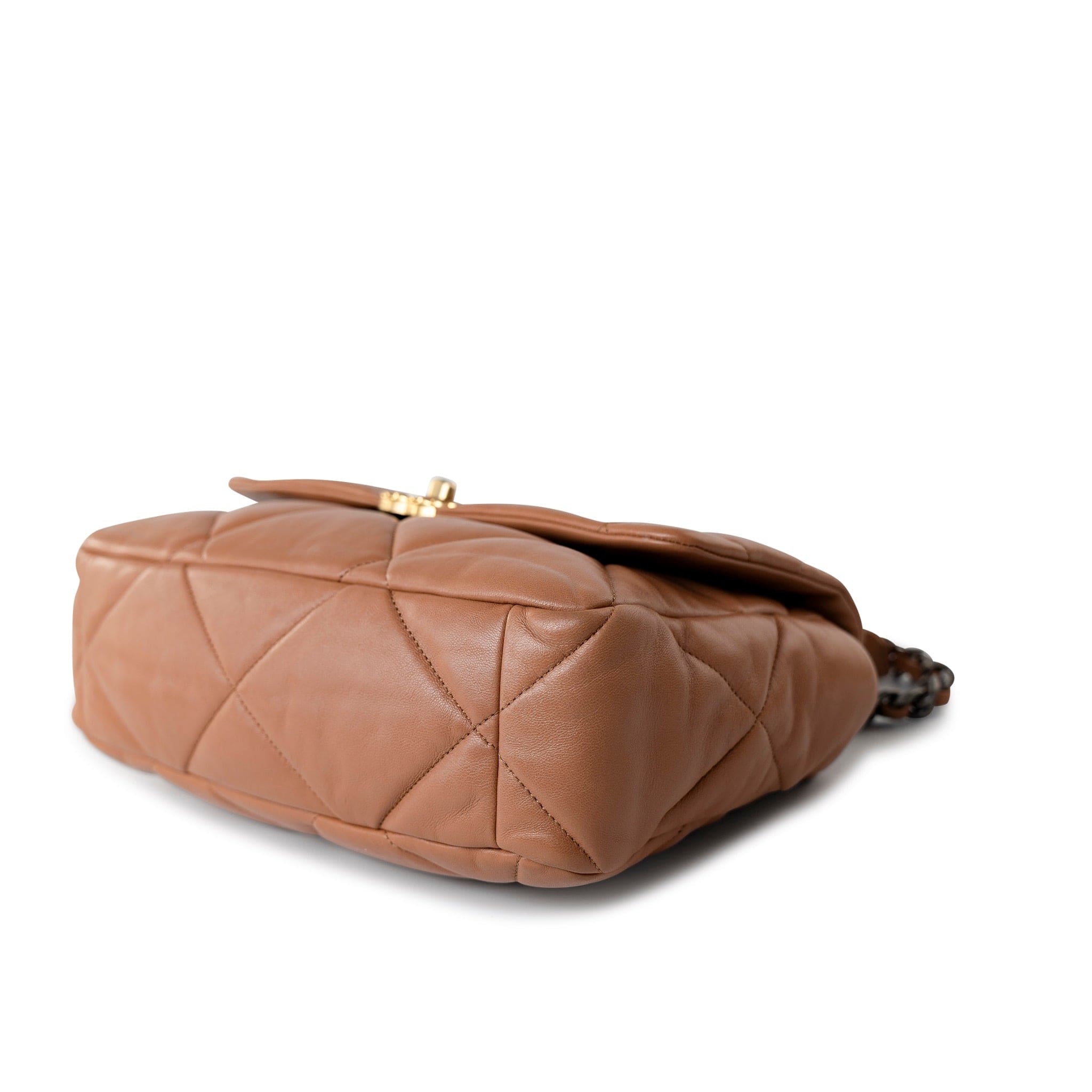 CHANEL Handbag Brown 21P Large Caramel Lambskin Quilted 19 Flap Mixed Hardware - Redeluxe