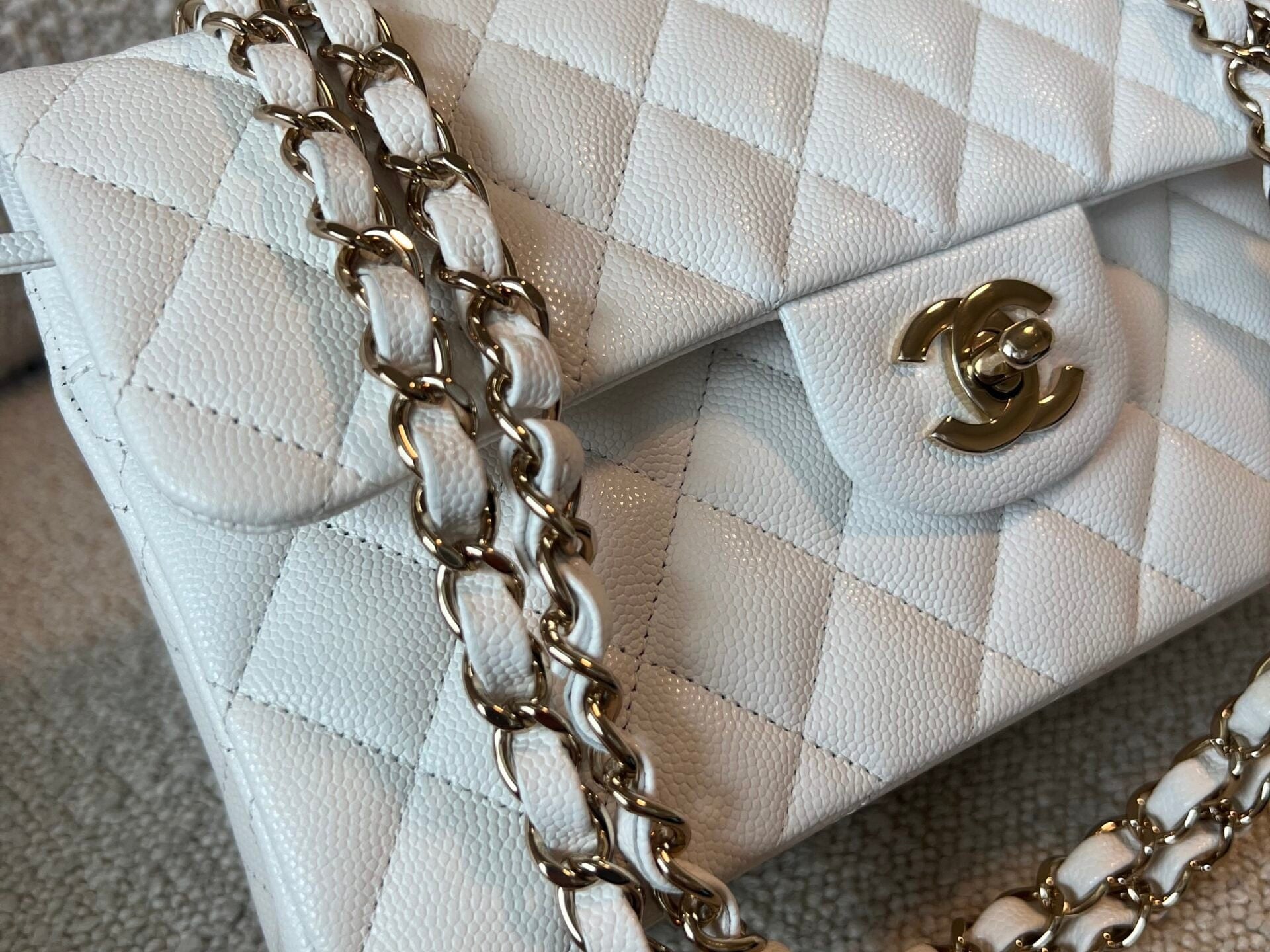 CHANEL Handbag Chanel 21A White Caviar Quilted Classic Flap Small LGHW - Redeluxe