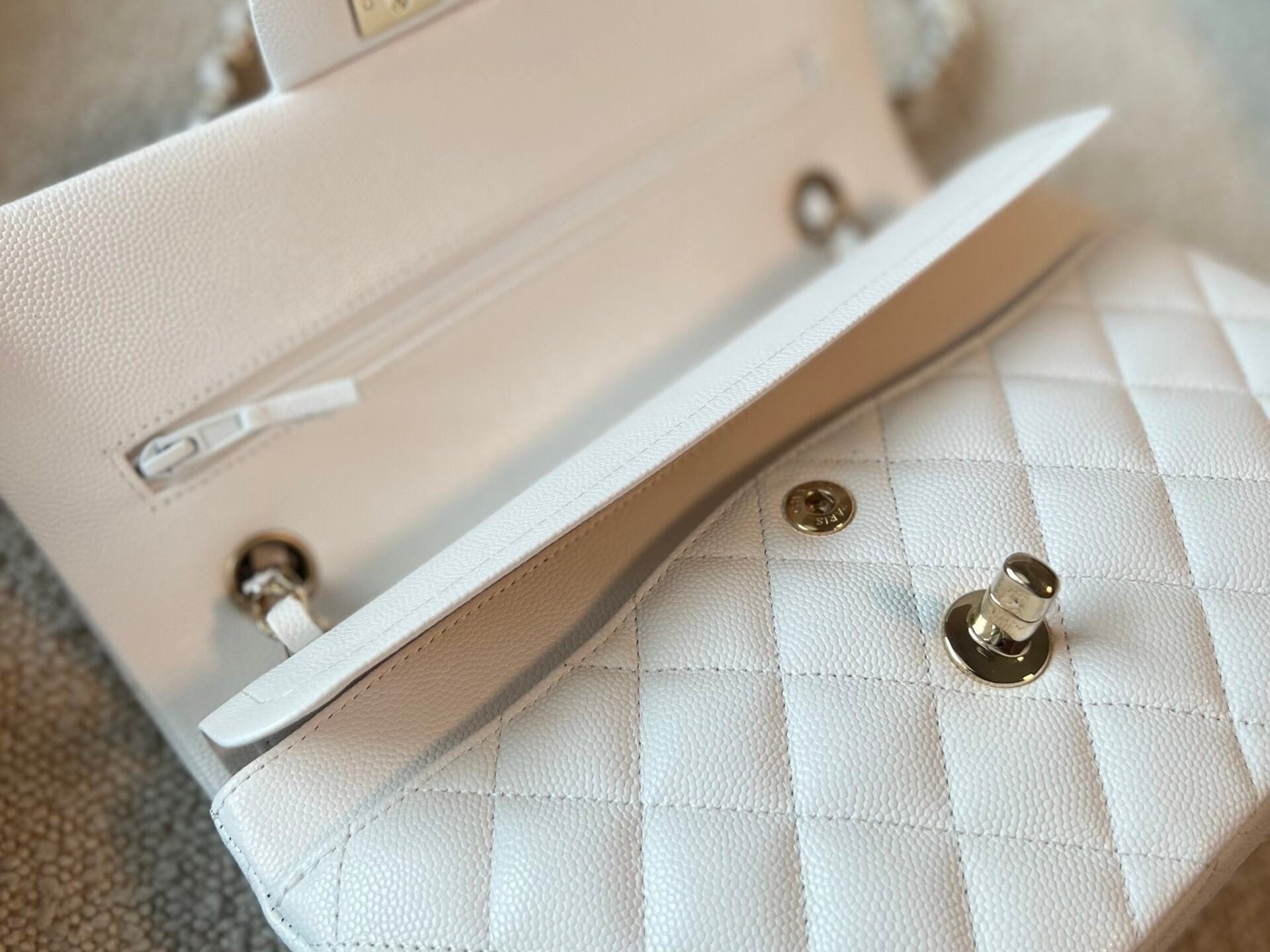 CHANEL Handbag Chanel 21A White Caviar Quilted Classic Flap Small LGHW - Redeluxe