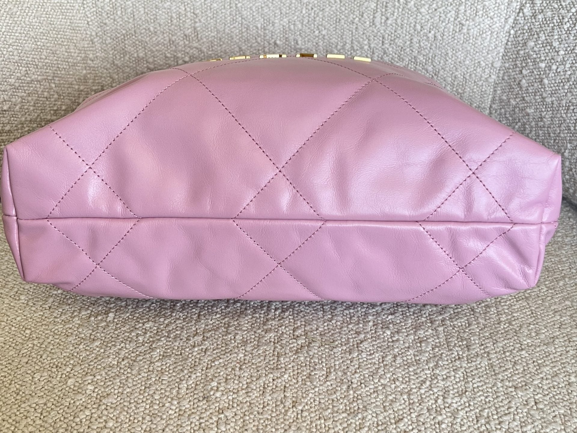 CHANEL Handbag Chanel 22 Pink Shiny Calfskin Quilted Drawstring Bag Small GHW - Redeluxe