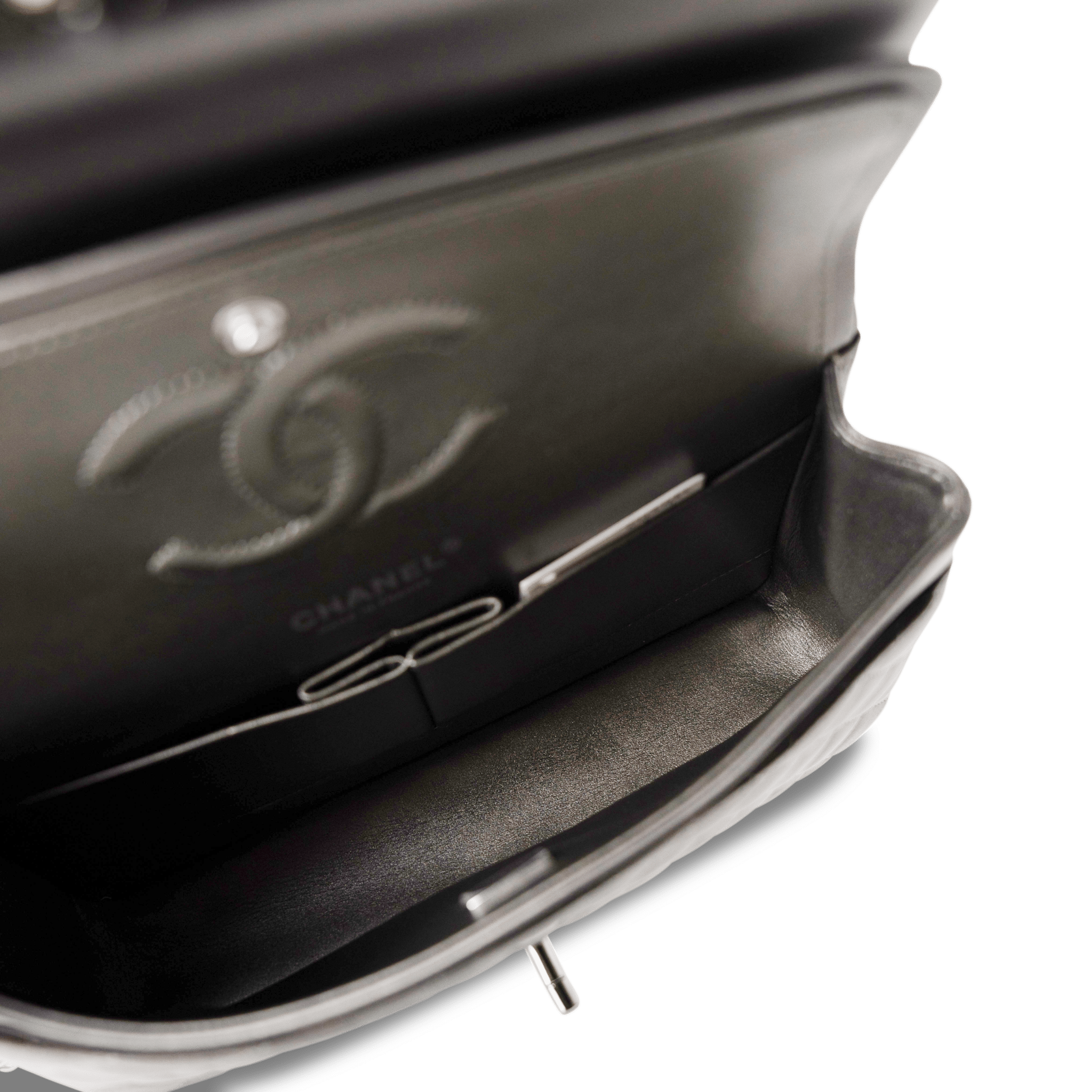 CHANEL Handbag Classic flap / Grey 21B Metallic Ruthenium Lambskin Quilted Classic Flap Medium Ruthenium Hardware - Redeluxe