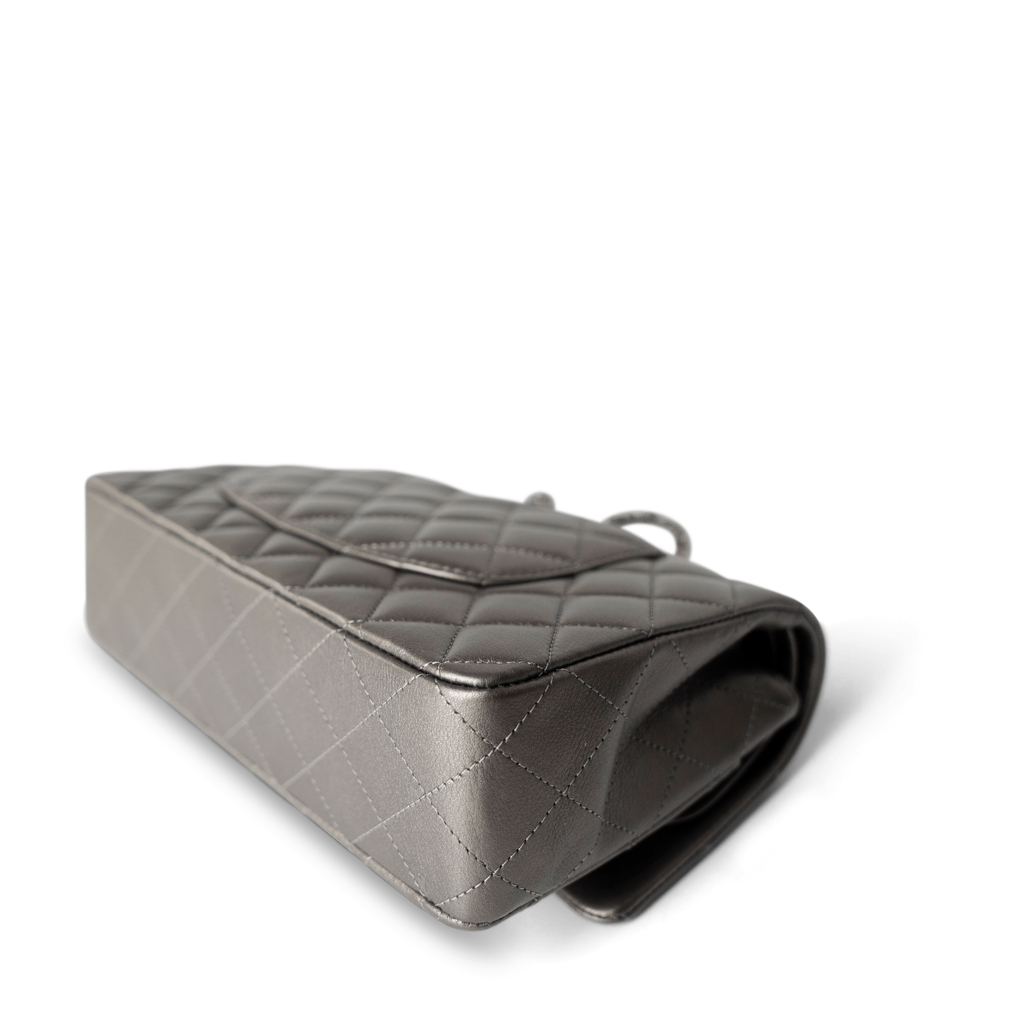 CHANEL Handbag Classic flap / Grey 21B Metallic Ruthenium Lambskin Quilted Classic Flap Medium Ruthenium Hardware - Redeluxe