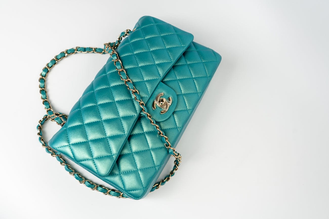 CHANEL Handbag Green 21S Iridescent Green Lambskin Quilted Classic Flap Medium LGHW - Redeluxe