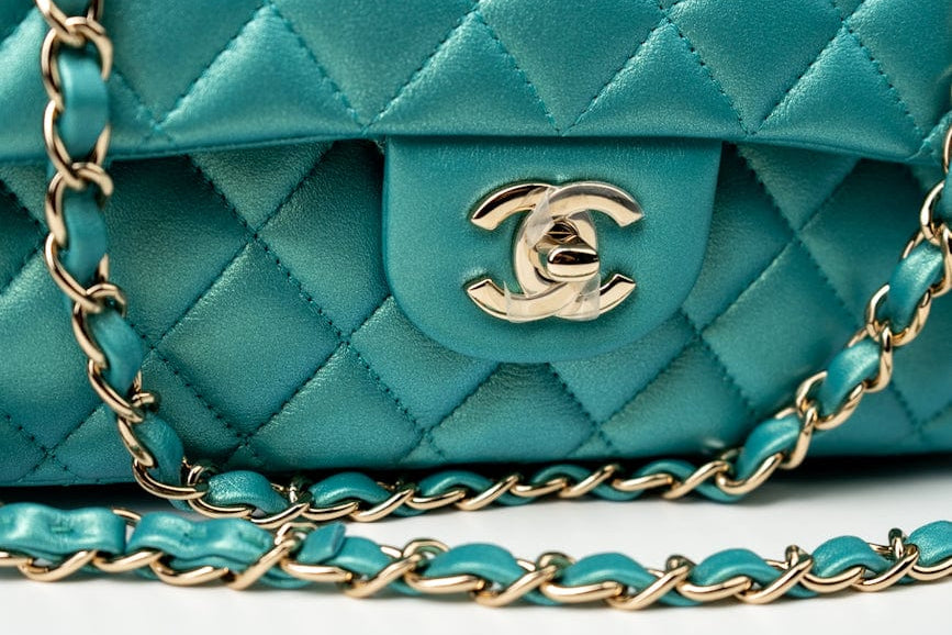 CHANEL Handbag Green 21S Iridescent Green Lambskin Quilted Classic Flap Medium LGHW - Redeluxe