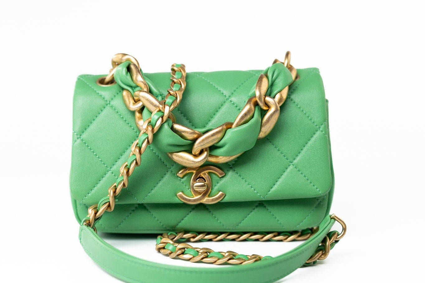 CHANEL Handbag Green Mini Green Lambskin Quilted Entwined Single Flap Antique Gold Hardware - Redeluxe