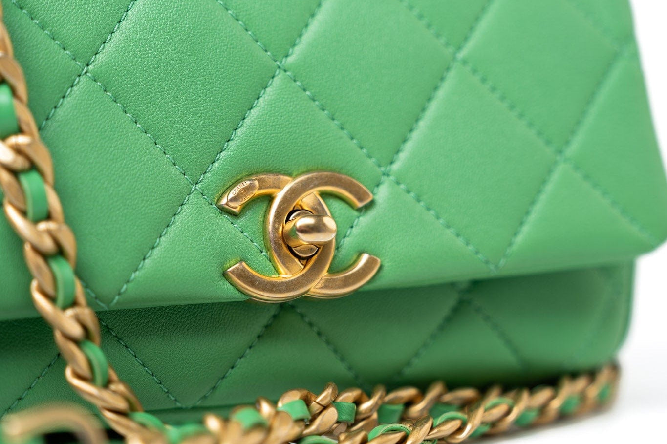 CHANEL Handbag Green Mini Green Lambskin Quilted Entwined Single Flap Antique Gold Hardware - Redeluxe