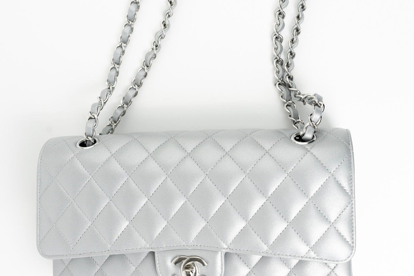 CHANEL Handbag Grey 23P Metallic Silver Lambskin Quilted Classic Flap Medium SHW Edge Stitching - Redeluxe
