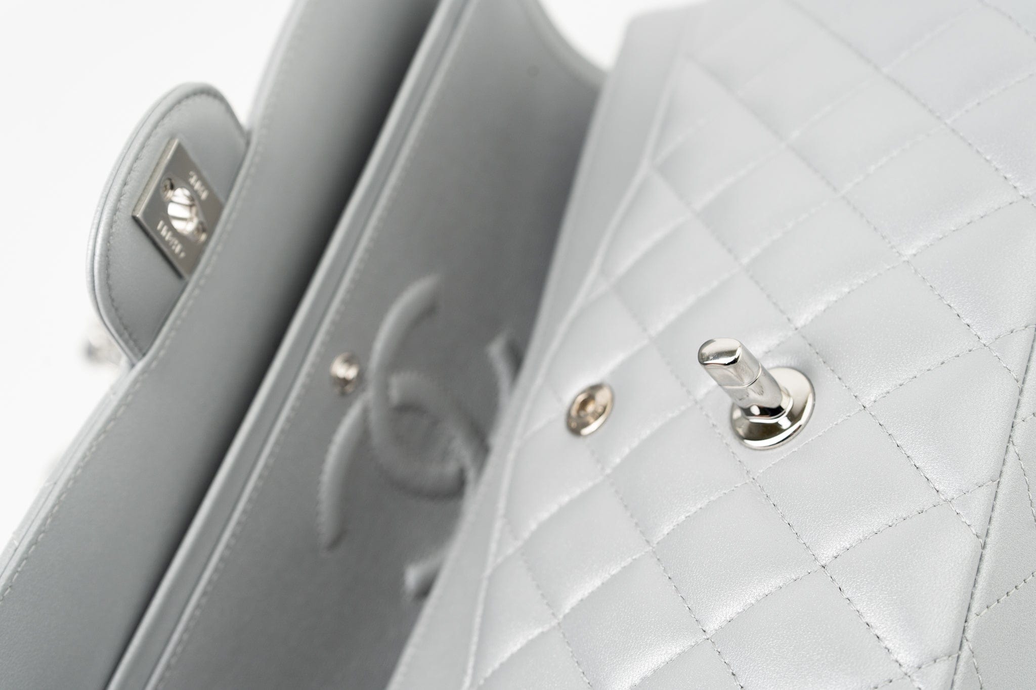 CHANEL Handbag Grey 23P Metallic Silver Lambskin Quilted Classic Flap Medium SHW Edge Stitching - Redeluxe