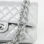 CHANEL Handbag Grey 23P Metallic Silver Lambskin Quilted Classic Flap Medium SHW Edge Stitching - Redeluxe