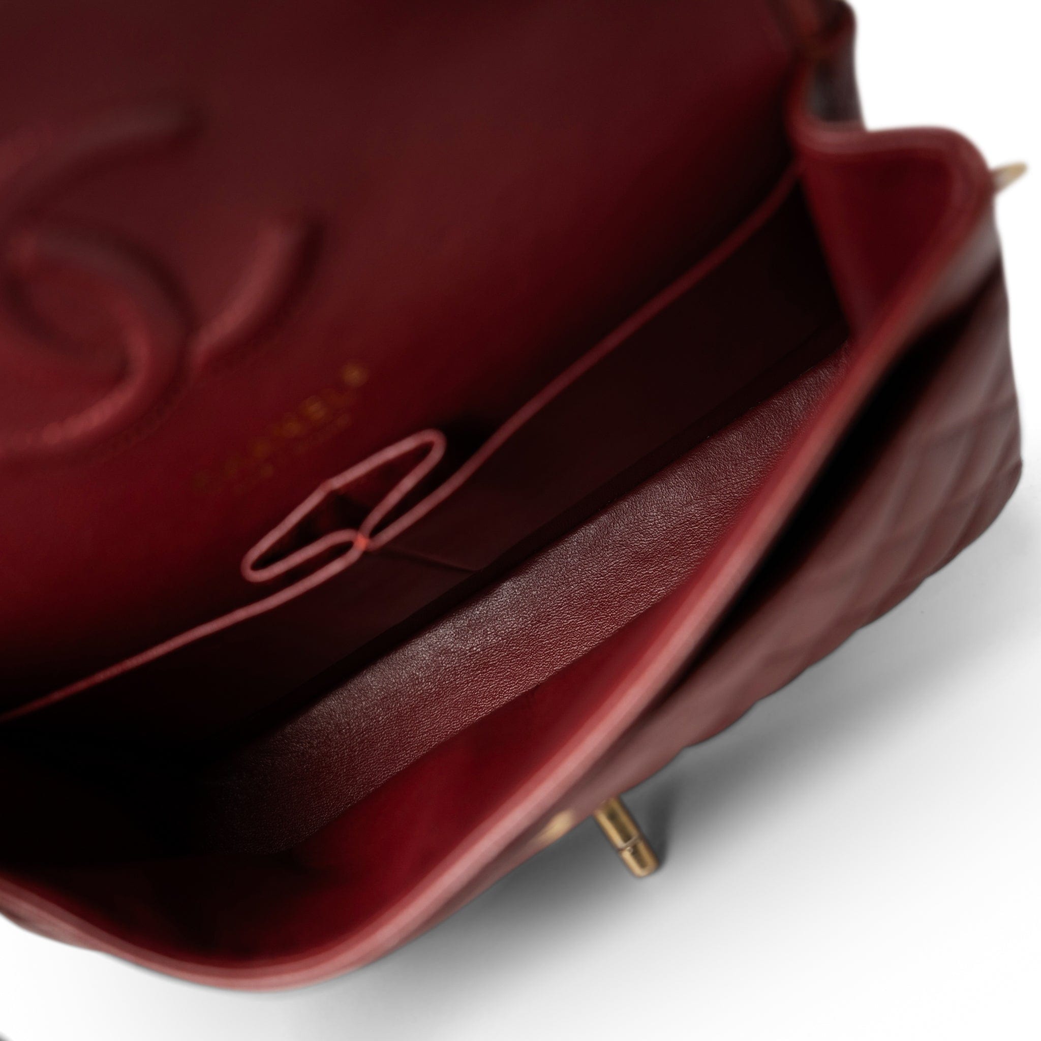 CHANEL Handbag Red 18C Dark Red Glittery Caviar Quilted Classic Flap Aged Gold Hardware - Redeluxe