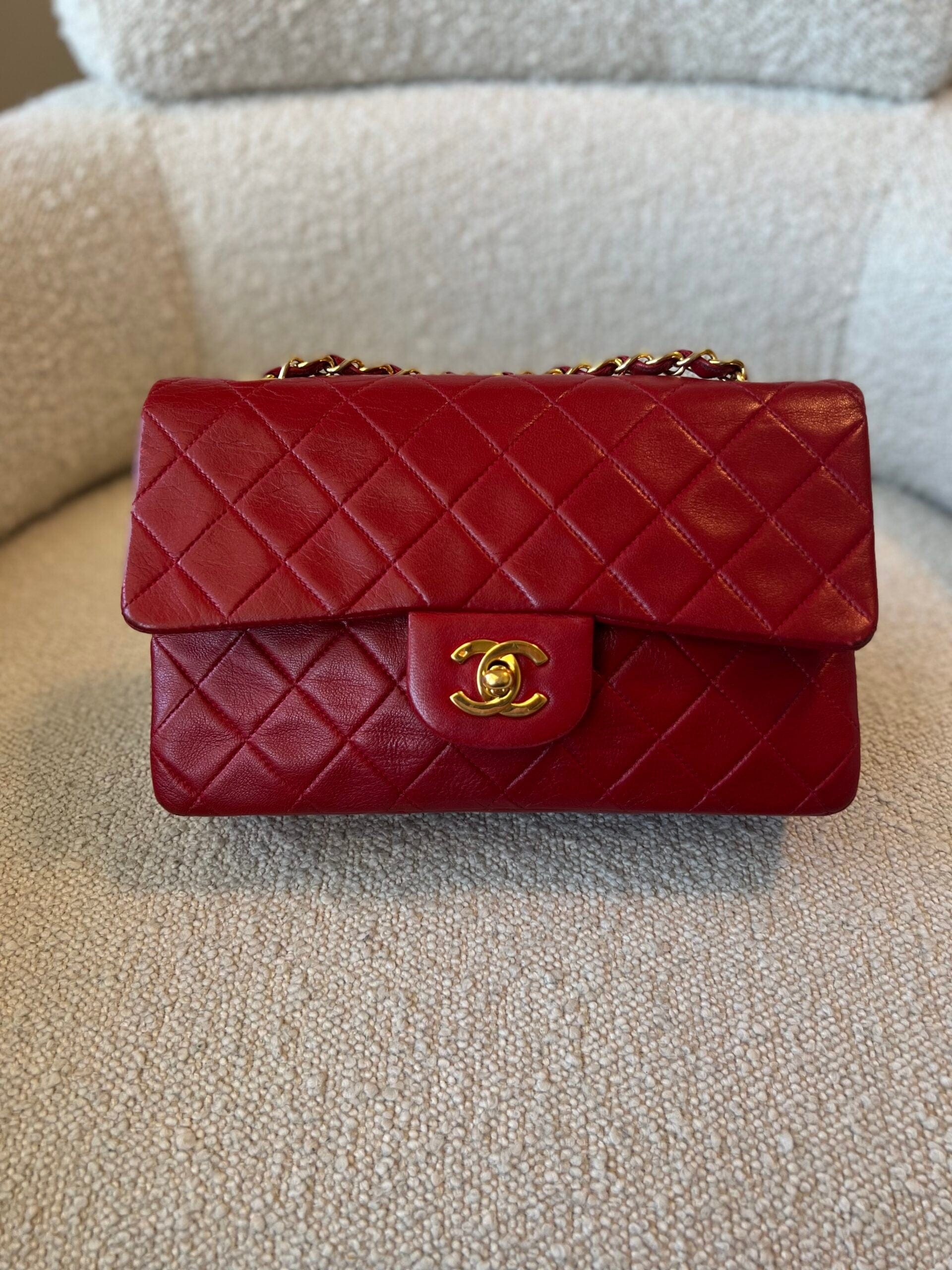 FLAP BAG WITH TOP HANDLE 18 IN WINE RED OIL-WAX LAMBSKIN GOLD HARDWARE main image 0