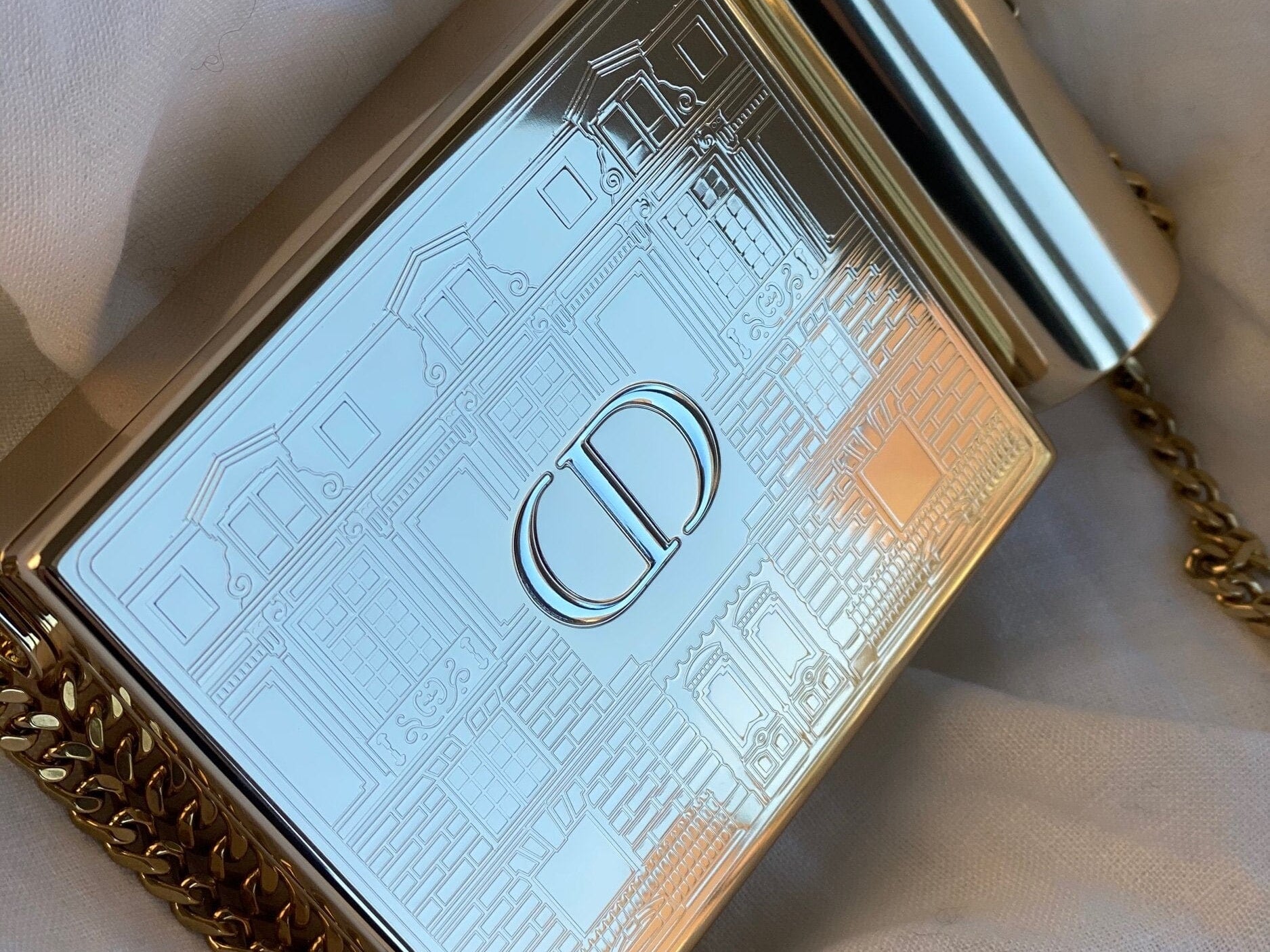 CHANEL Lipstick DIOR Rouge Dior Minaudiere  - The Atelier of Dreams Limited Edition - Redeluxe