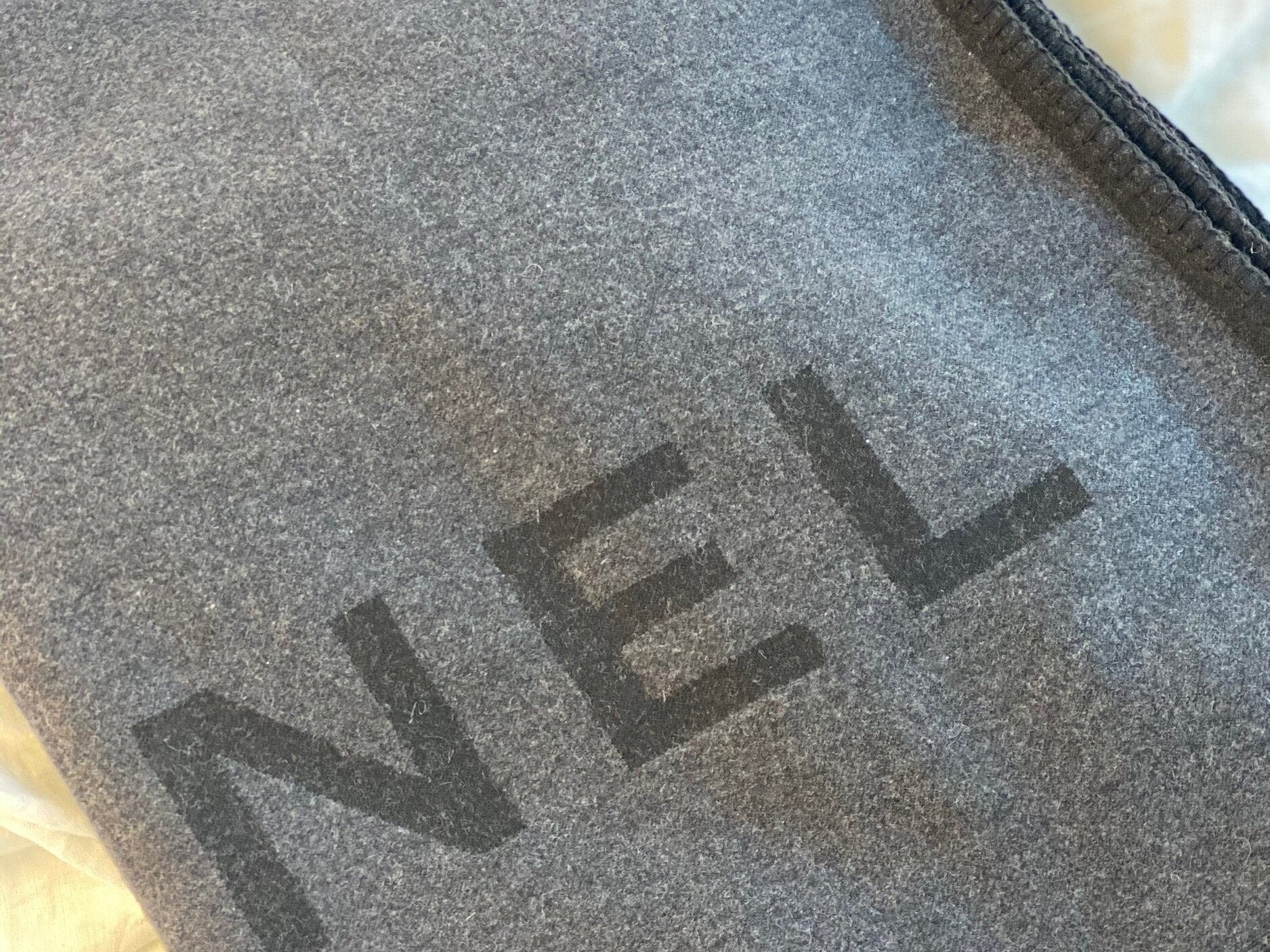 CHANEL Scarf Grey Chanel Cashmere Scarf - Grey - Redeluxe