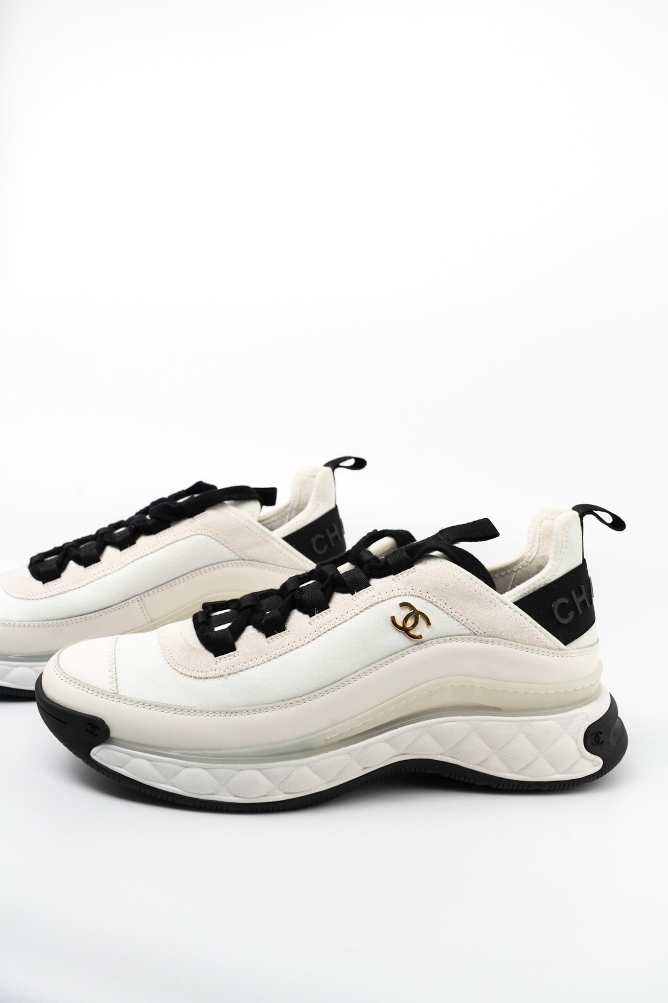 Buy CHANEL Sneakers at SALE Prices | Exclusive White Fabric Calfskin Suede CC - REDELUXE