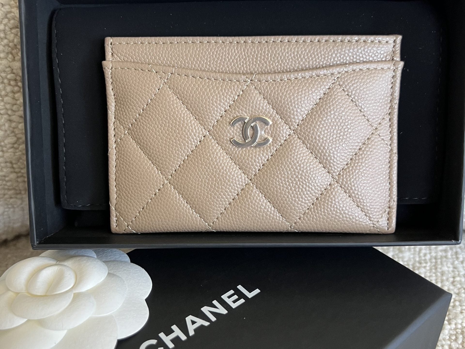 CHANEL Wallet 22A Dark Beige Caviar Quilted Card Holder LGHW - Redeluxe