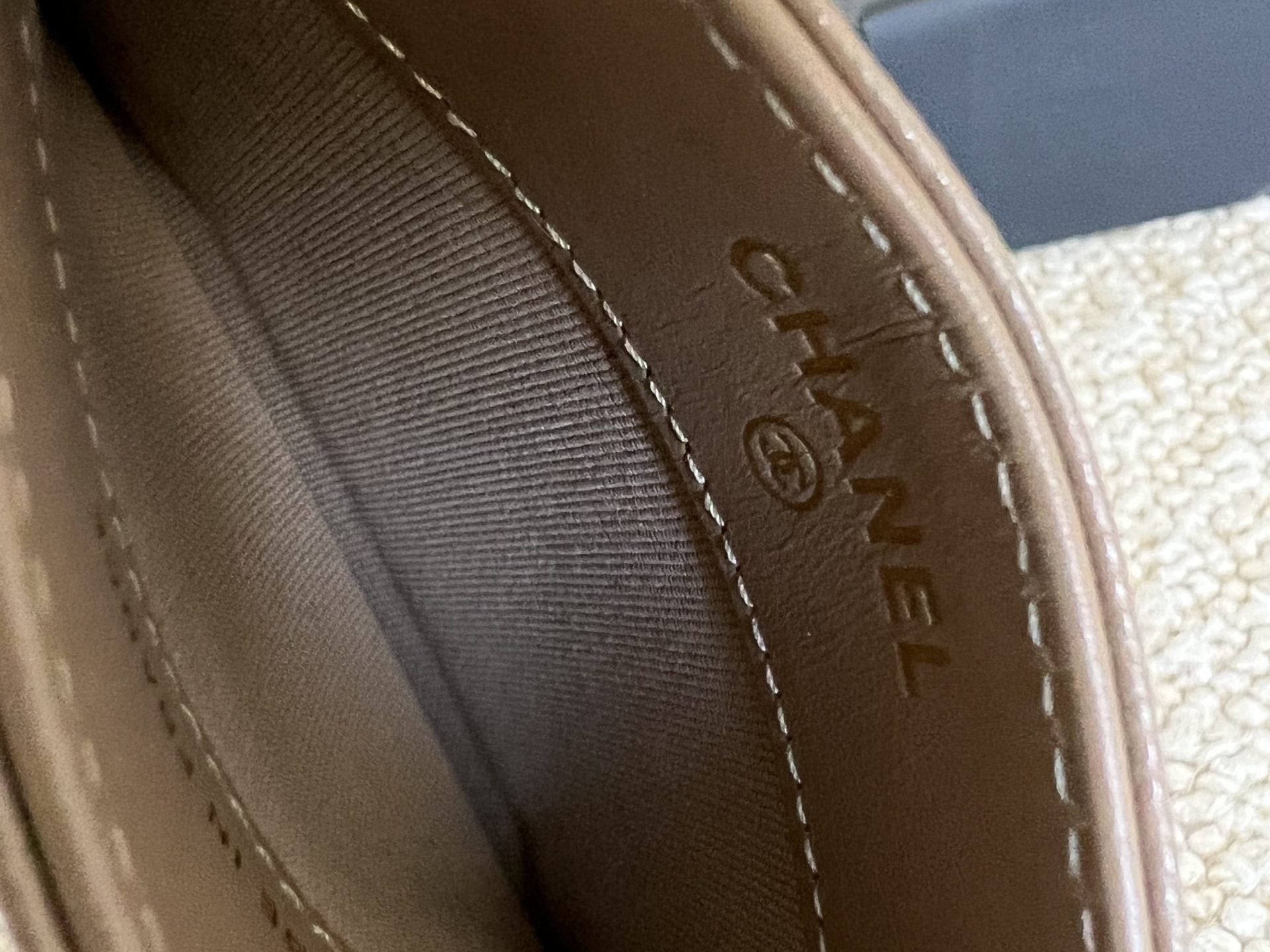 CHANEL Wallet 22A Dark Beige Caviar Quilted Card Holder LGHW - Redeluxe