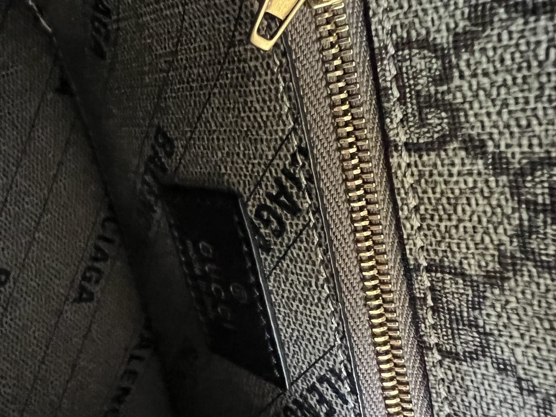 Gucci Handbag Gucci x Balenciaga The Hacker Project Small Hourglass Top Handle Bag Beige /Ebony - Redeluxe