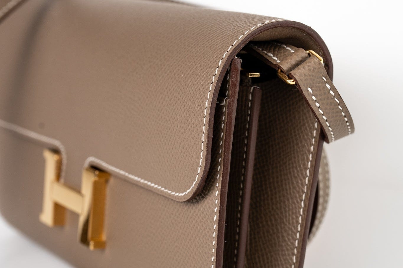 Hermes Clutch Hermès Etoupe Epsom Constance To Go Wallet 18cm Gold Hardware - Redeluxe
