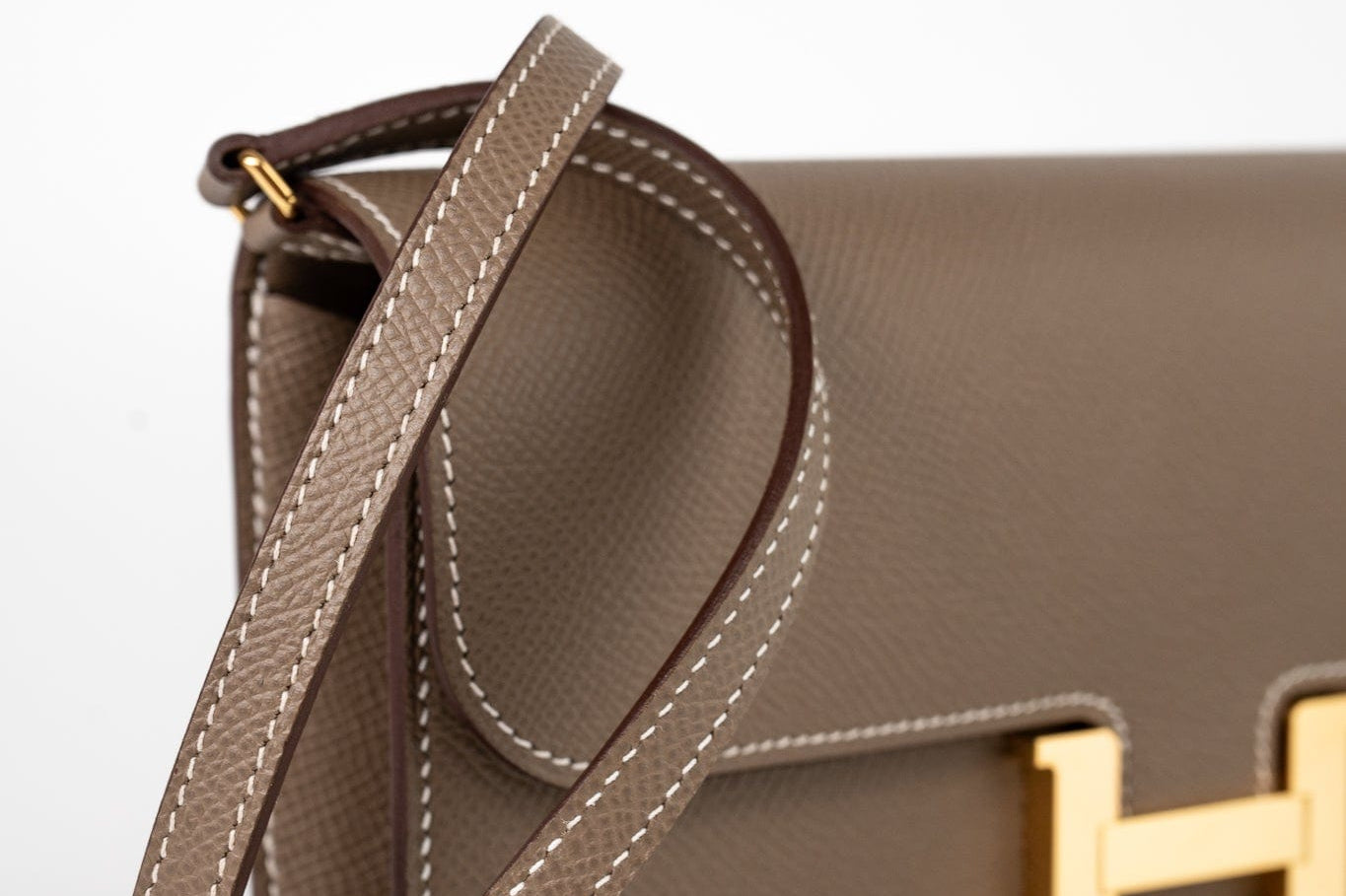 Hermes Clutch Hermès Etoupe Epsom Constance To Go Wallet 18cm Gold Hardware - Redeluxe