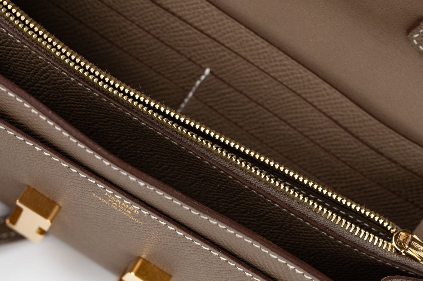 Hermes Clutch Hermès Etoupe Epsom Constance To Go Wallet 18cm Gold Hardware - Redeluxe