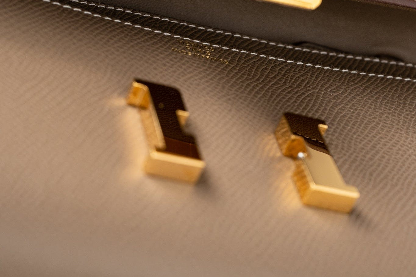 Hermes Clutch Hermès Etoupe Epsom Constance To Go Wallet 18cm Gold Hardware - Redeluxe