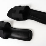 Hermes Sandals Hermès Veau Epson Oran Sandals Black/ Noir 38 - Redeluxe