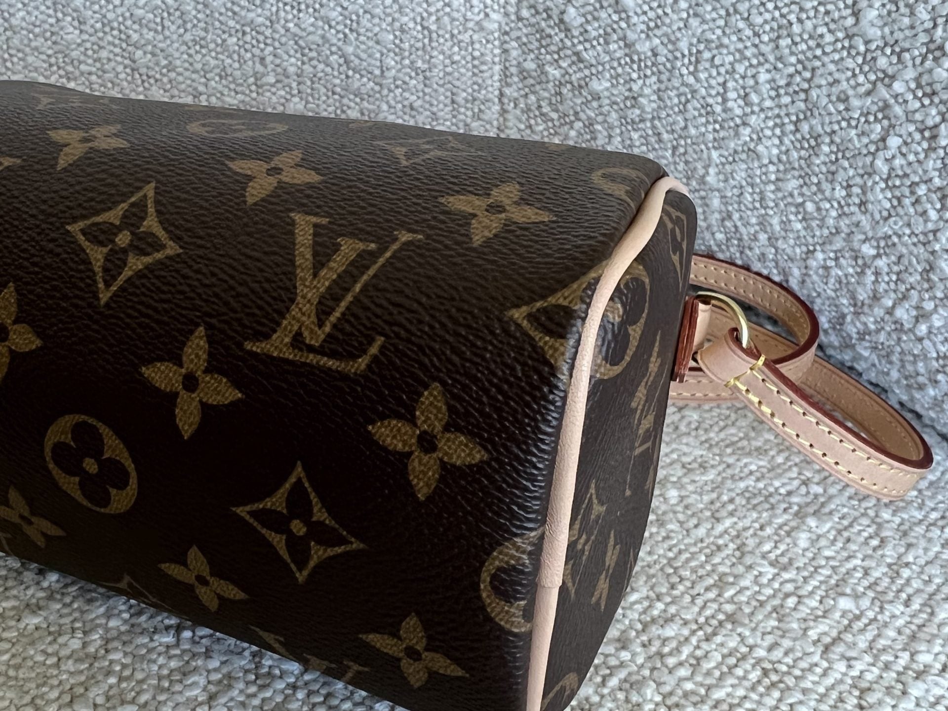 Louis Vuitton Handbag LOUIS VUITTON Monogram Nano Speedy - Redeluxe