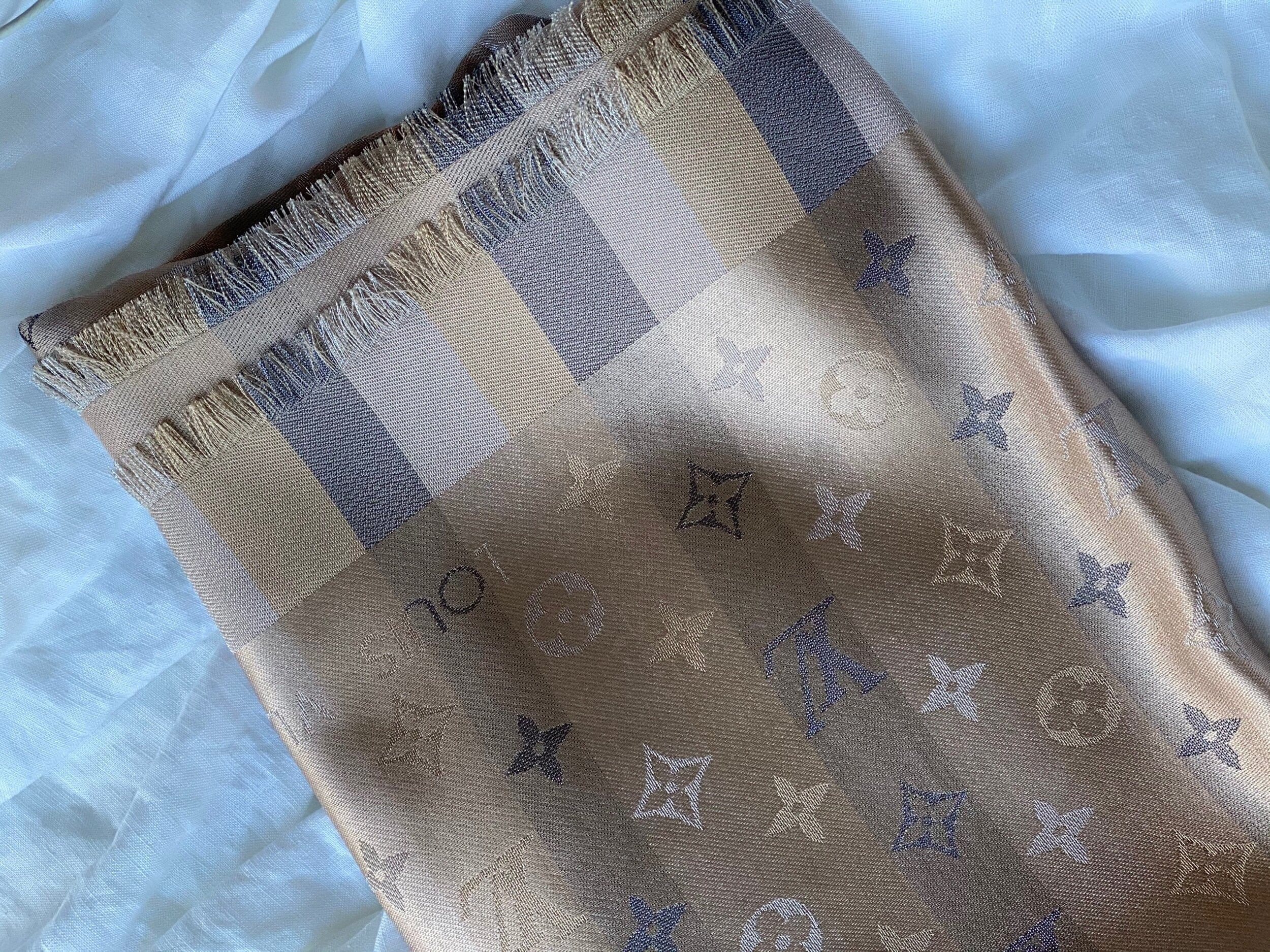 Louis Vuitton Shawl SO SHINE MONOGRAM SHAWL BEIGE (M76337) - Redeluxe