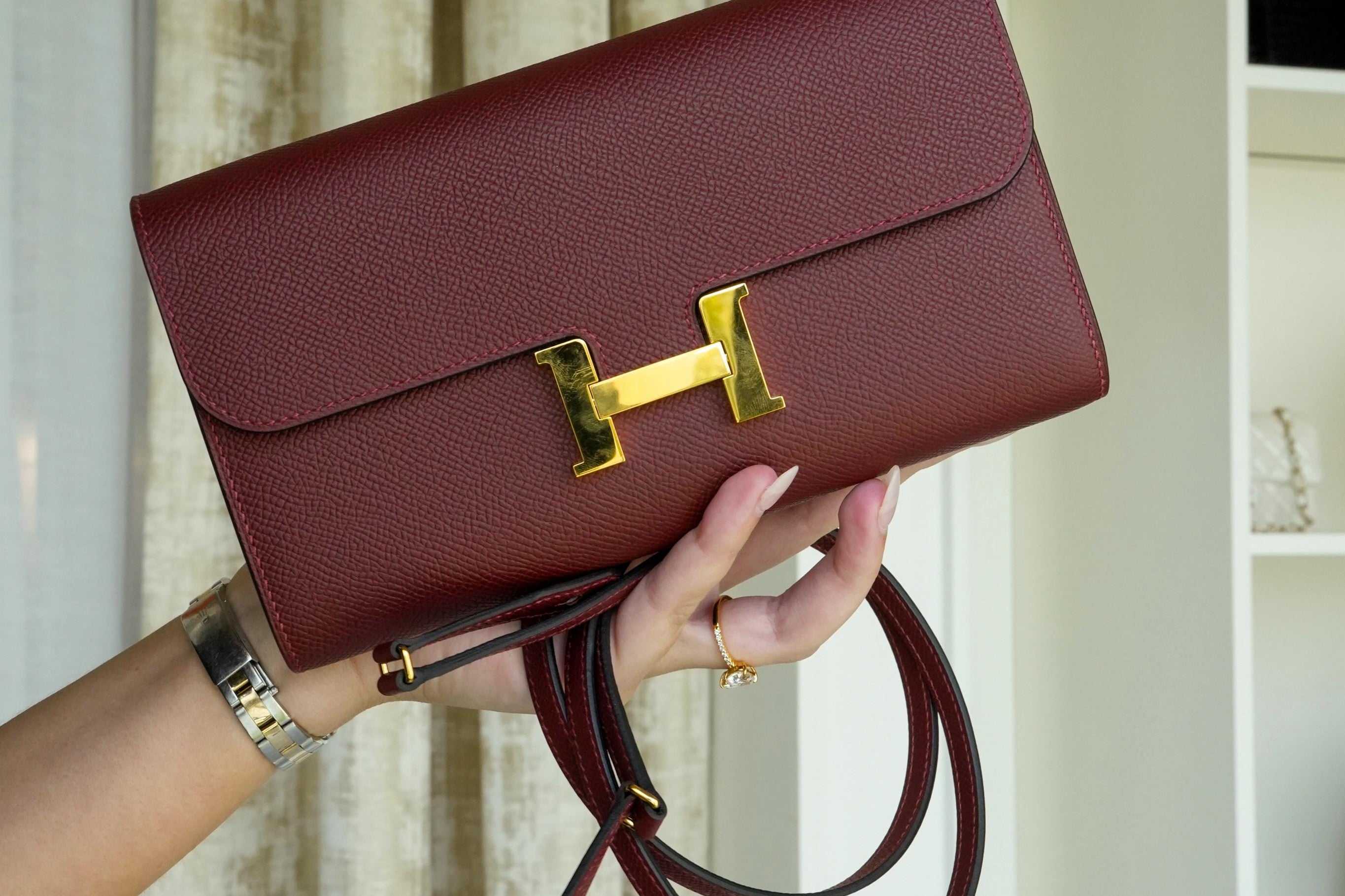 Product image 10 of 20: Constance Wallet To Go Rouge H Epsom Gold Plated K Stamp
