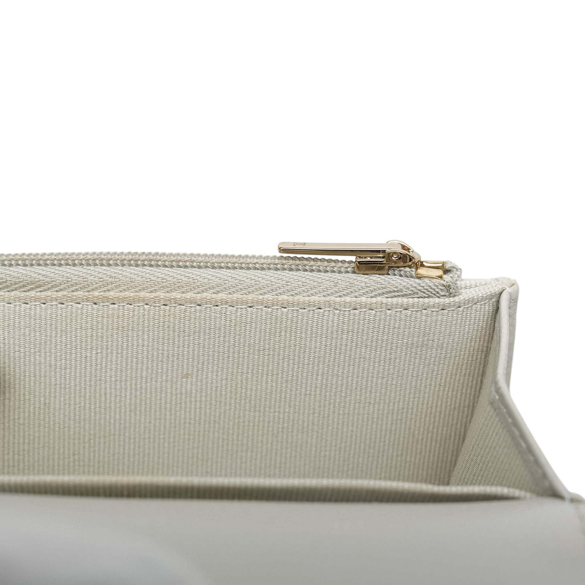 Product image 14 of 17: Light Grey Caviar Quilted Classic Flap Card Holder LGHW