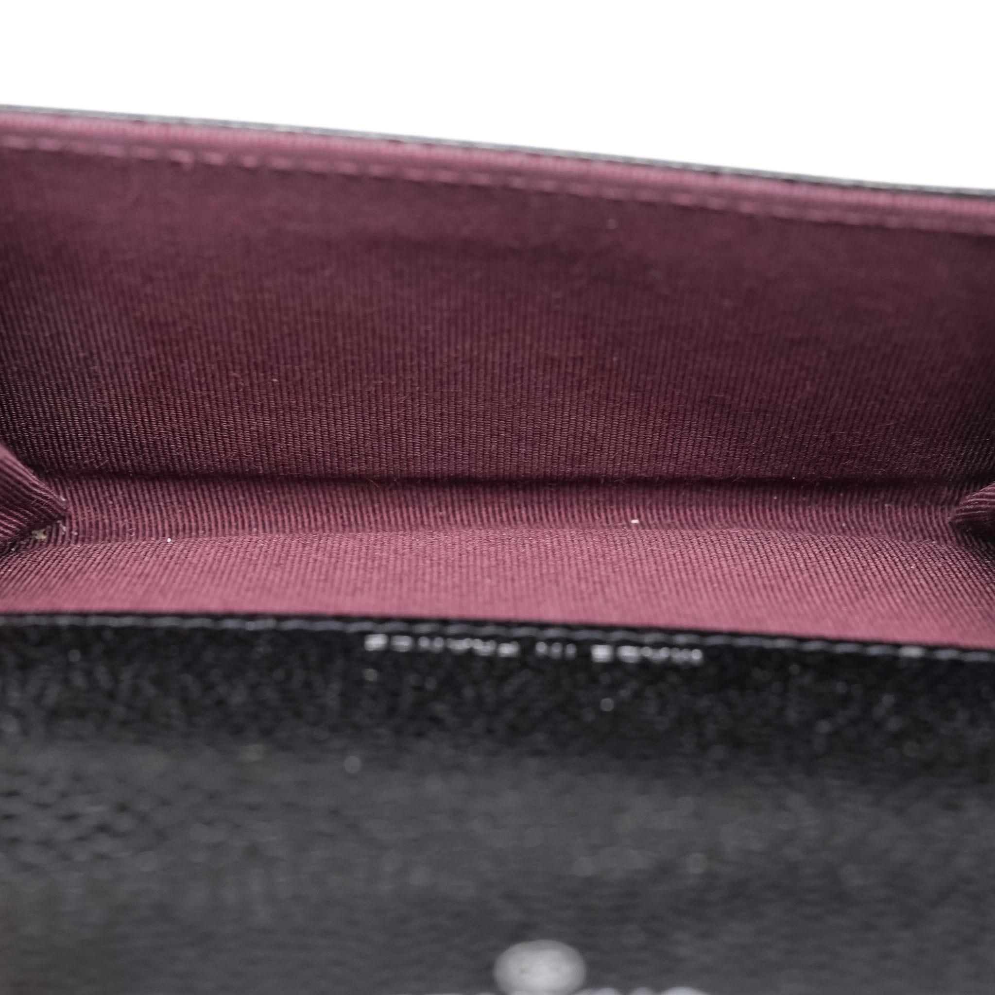 Product image 11 of 12: Black Caviar Quilted Classic Flap Card Holder Silver Hardware