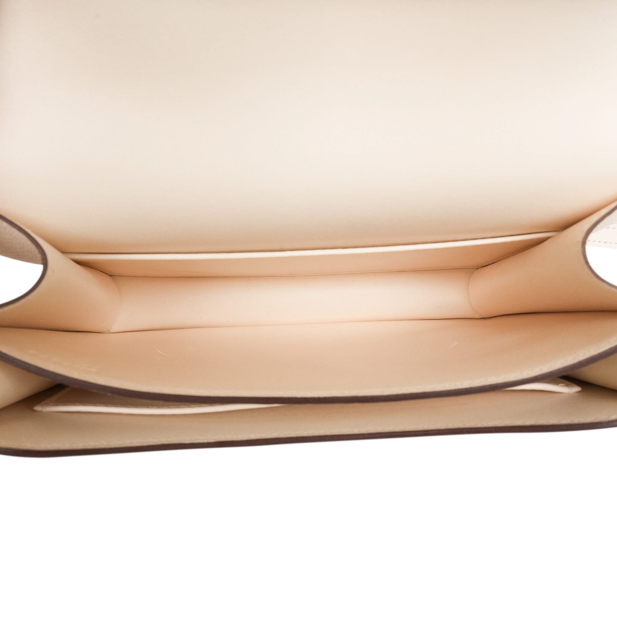 Constance 18 Nata Chevre Mysore Gold Plated U Stamp