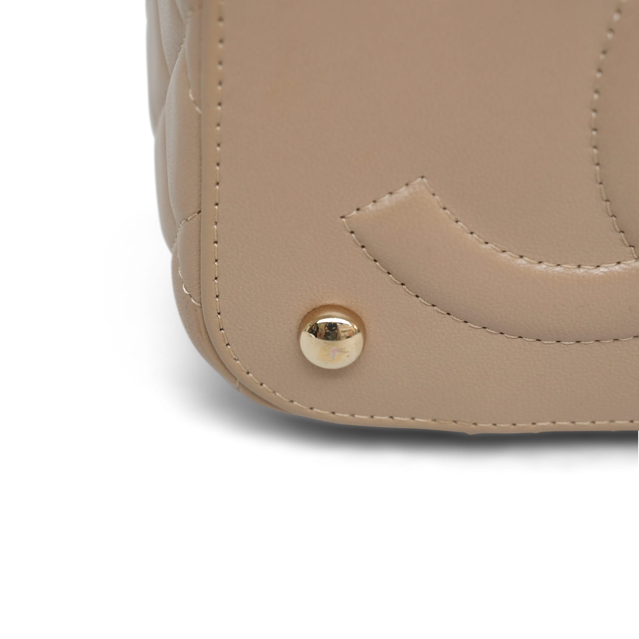 Product image 21 of 28: Beige Lambskin Quilted Top Handle Vanity Case LGHW