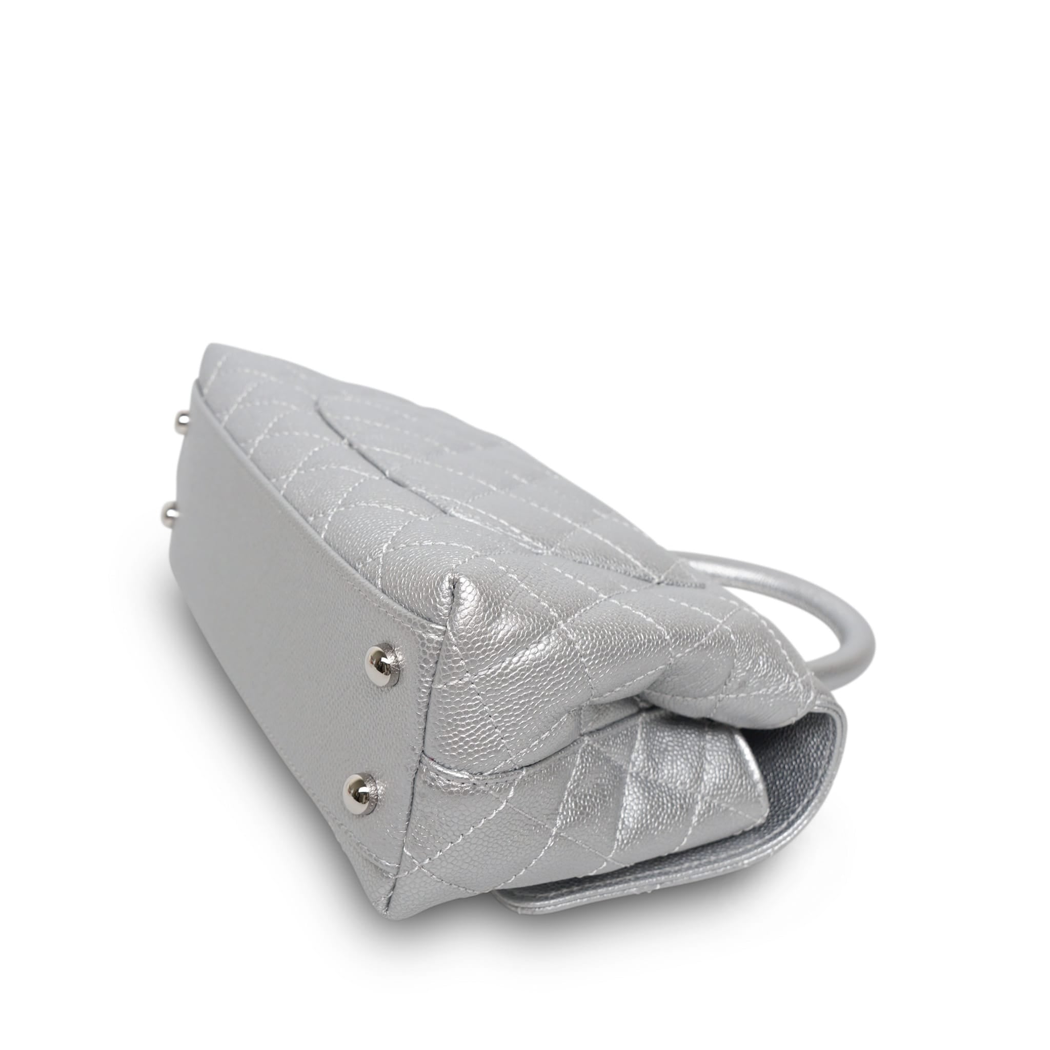 Product image 10 of 14: Silver Metallic Caviar Quilted Coco Handle Small Silver Hardware
