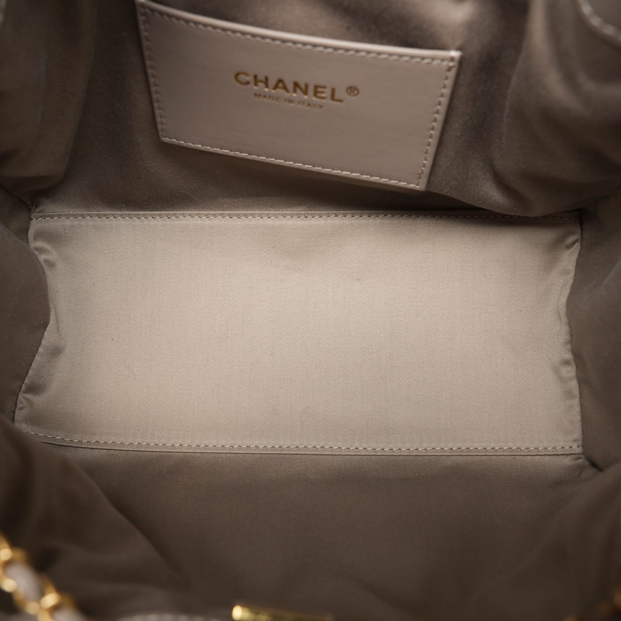 Product image 14 of 14: 25K Dark Grey Suede Quilted 25 Hobo Bag Small AGHW