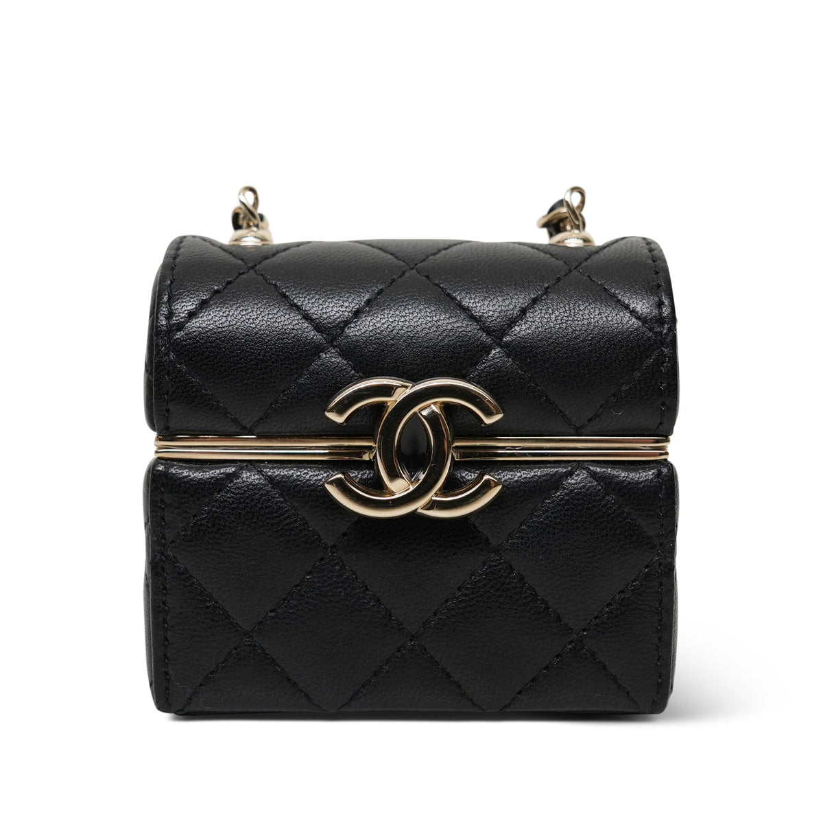 22P Black Lambskin Quilted Airpods Case On Chain LGHW
