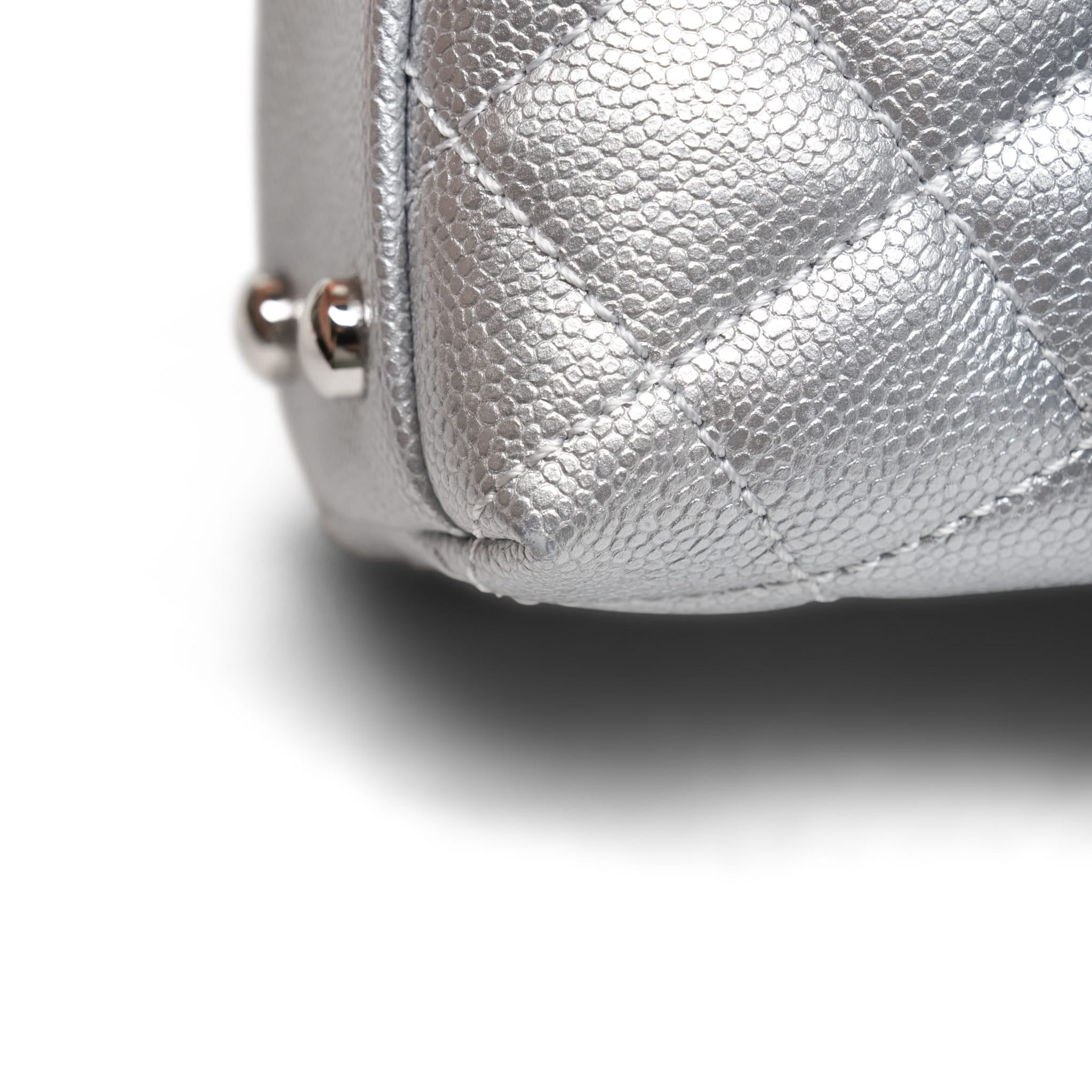 Product image 13 of 14: Silver Metallic Caviar Quilted Coco Handle Small Silver Hardware