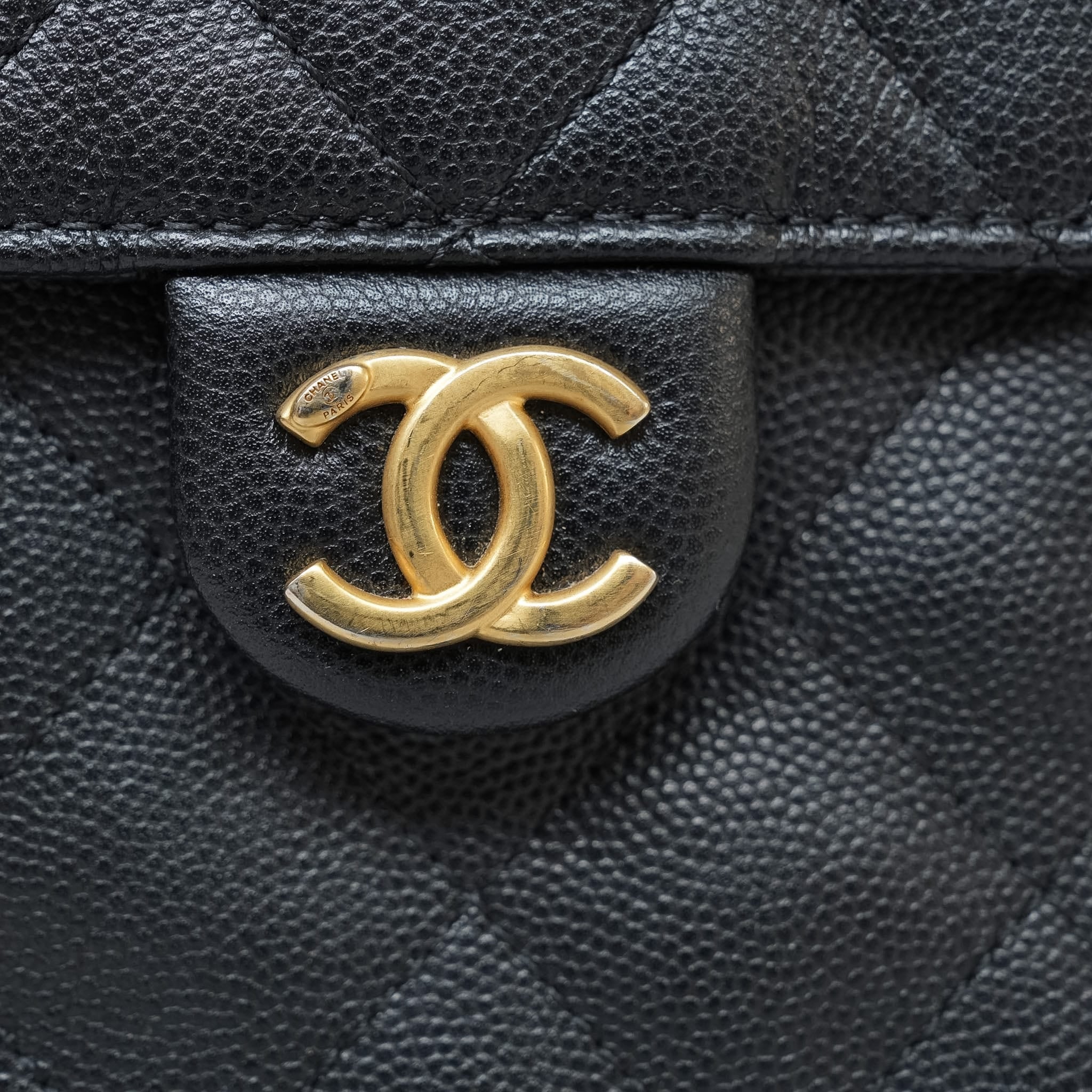 Product image 25 of 26: Black Caviar Quilted 25 Hobo Bag Medium Aged Gold Hardware