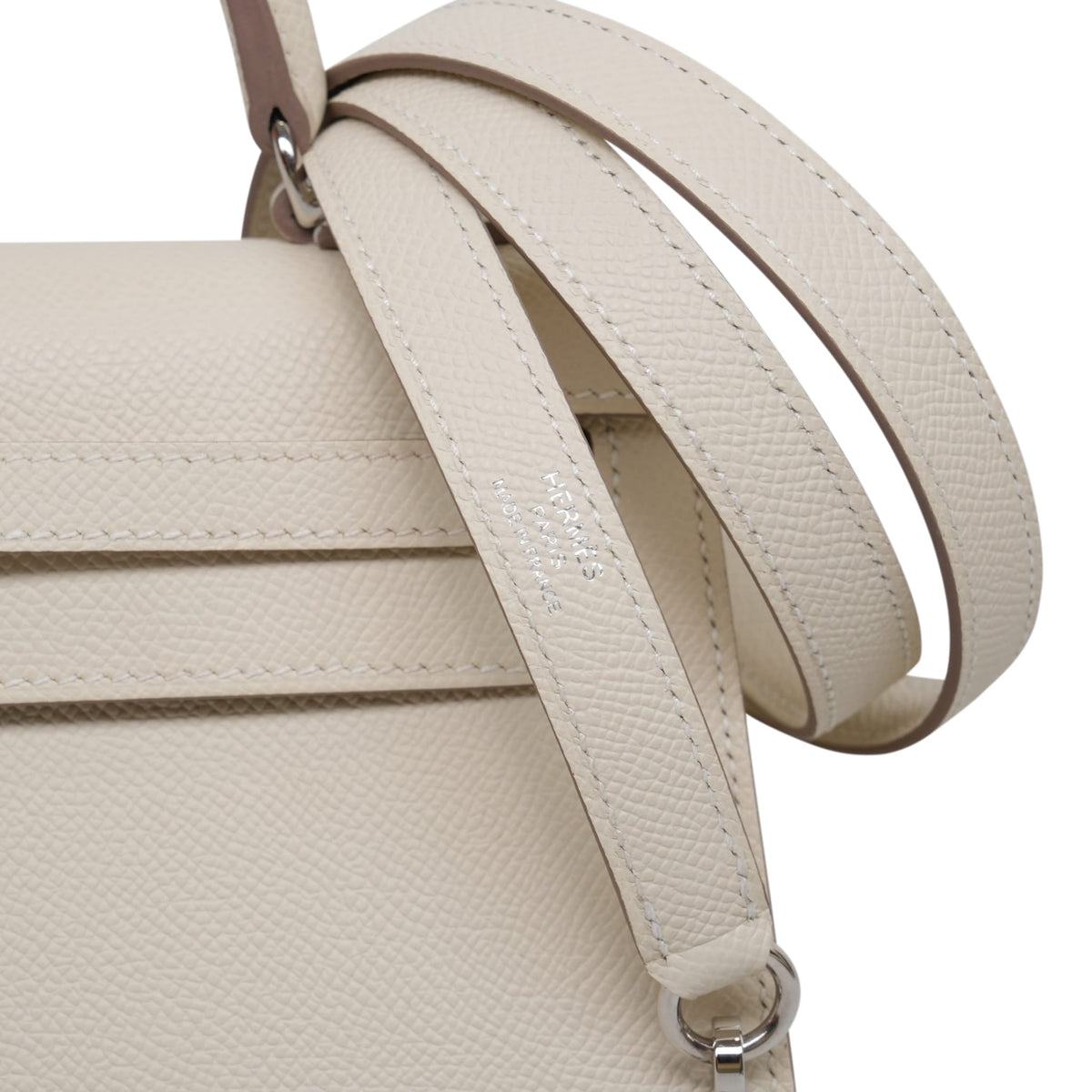 Kelly Sellier 25 Craie Epsom Electrum Plated K Stamp