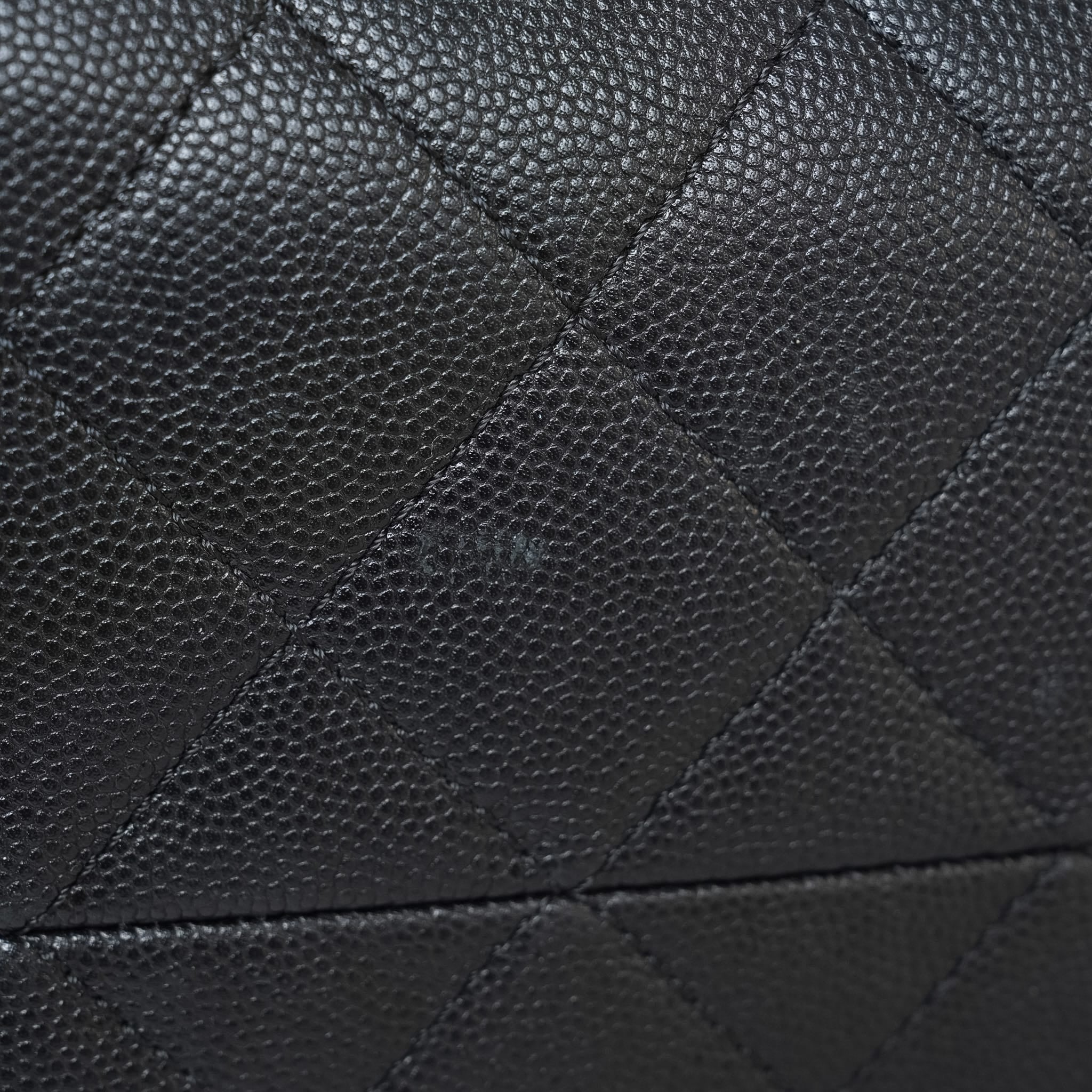 Product image 23 of 26: Black Caviar Quilted 25 Hobo Bag Medium Aged Gold Hardware