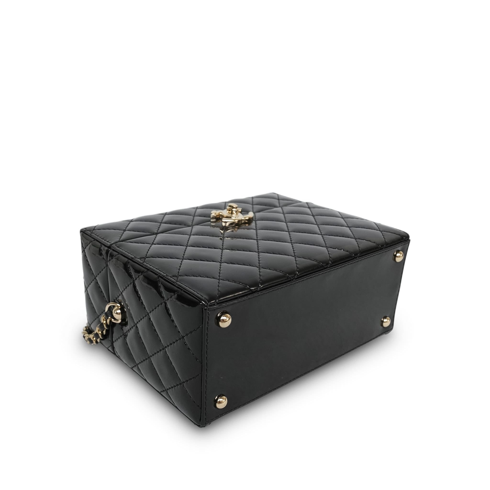 Black Patent Quilted Top Handle Box Vanity On Chain LGHW